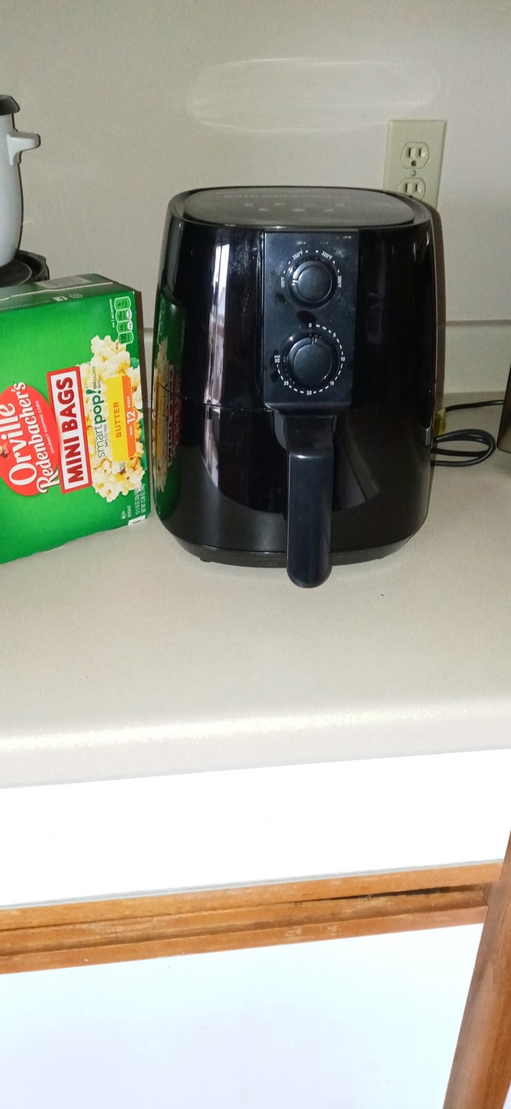 Elite Gourmet EAF4617 Digital Hot Air Fryer, Oil-Less, 1350W, 4Qt, Black | Healthy Cooker, Timer & Temperature Controls customer photo 1