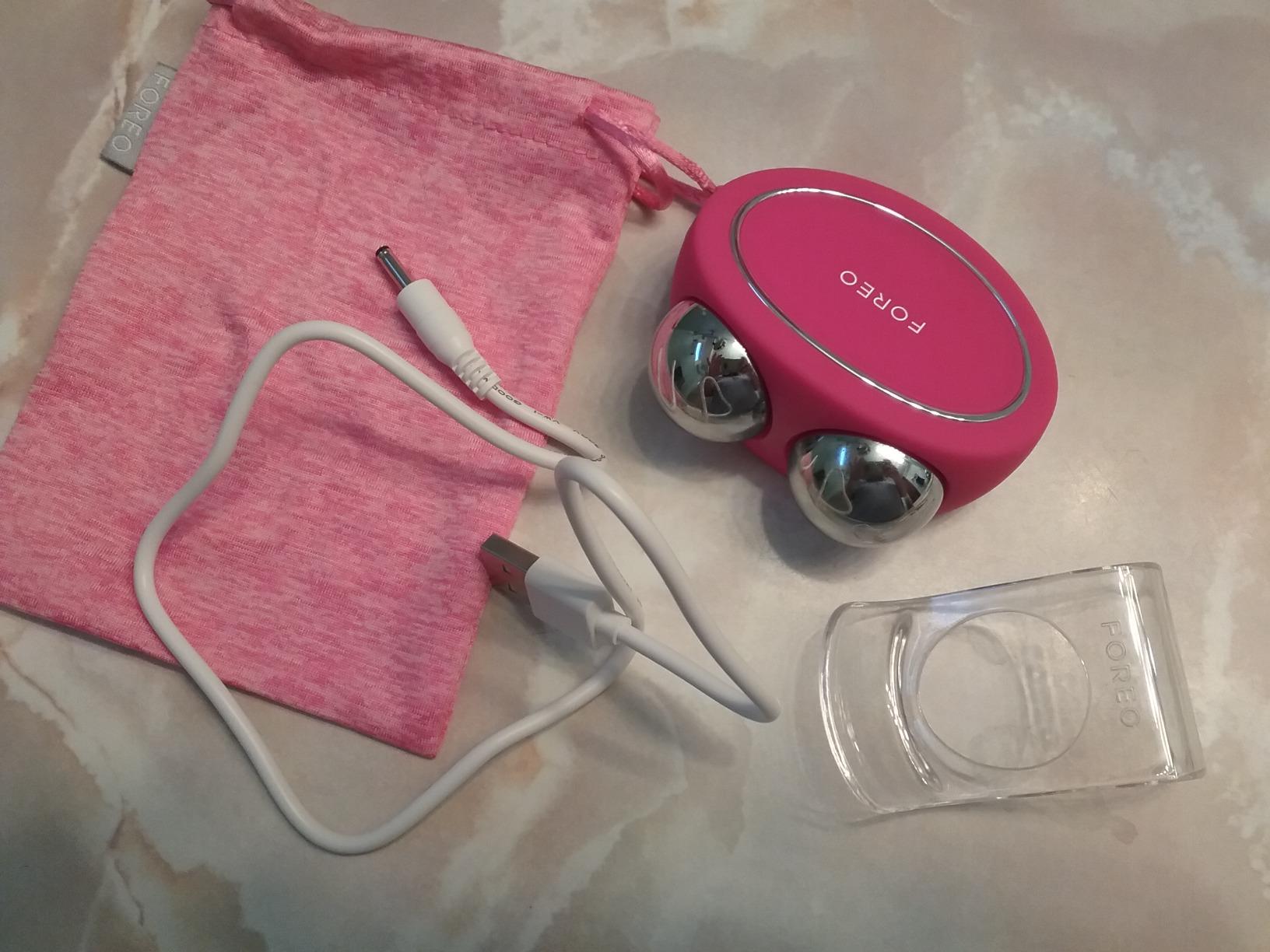 FOREO Bear Microcurrent Facial Device - Face Sculpting Tool - Instant Face Lift - Firm & Contour - Non-Invasive - Increases Absorption of Facial Skin Care Products - Fuchsia customer photo 1