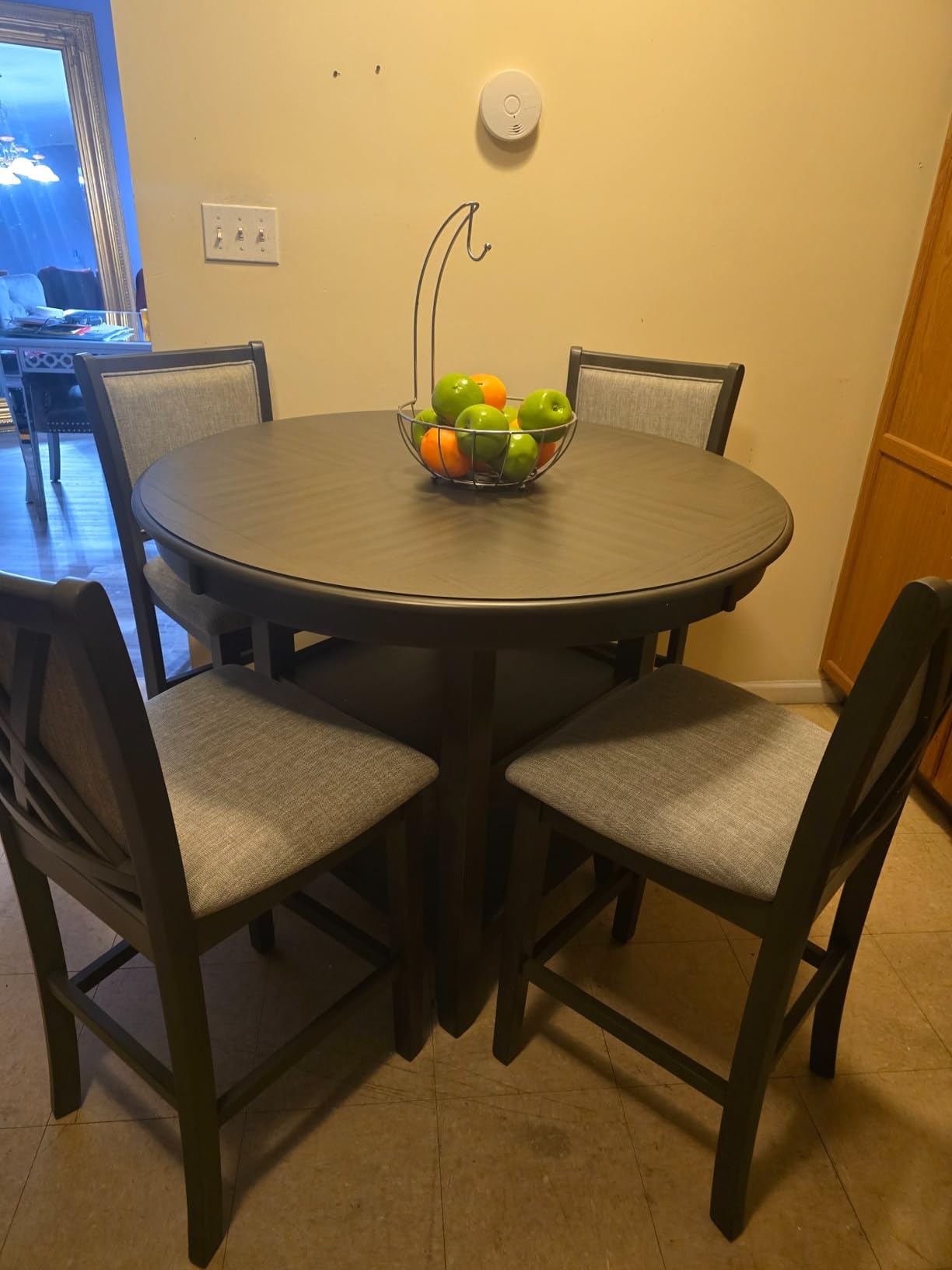 New Classic Furniture Amy 5-Piece Counter Dining Table Set, Gray customer photo 2