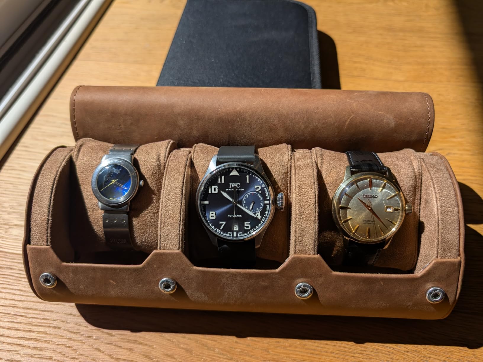 ROTHWELL Watch Roll Travel Case for 3 Watches | Tough Portable Protection, Fits All Wrist Watch & Smart Watches Up to 50mm (Black/Grey) customer photo 1