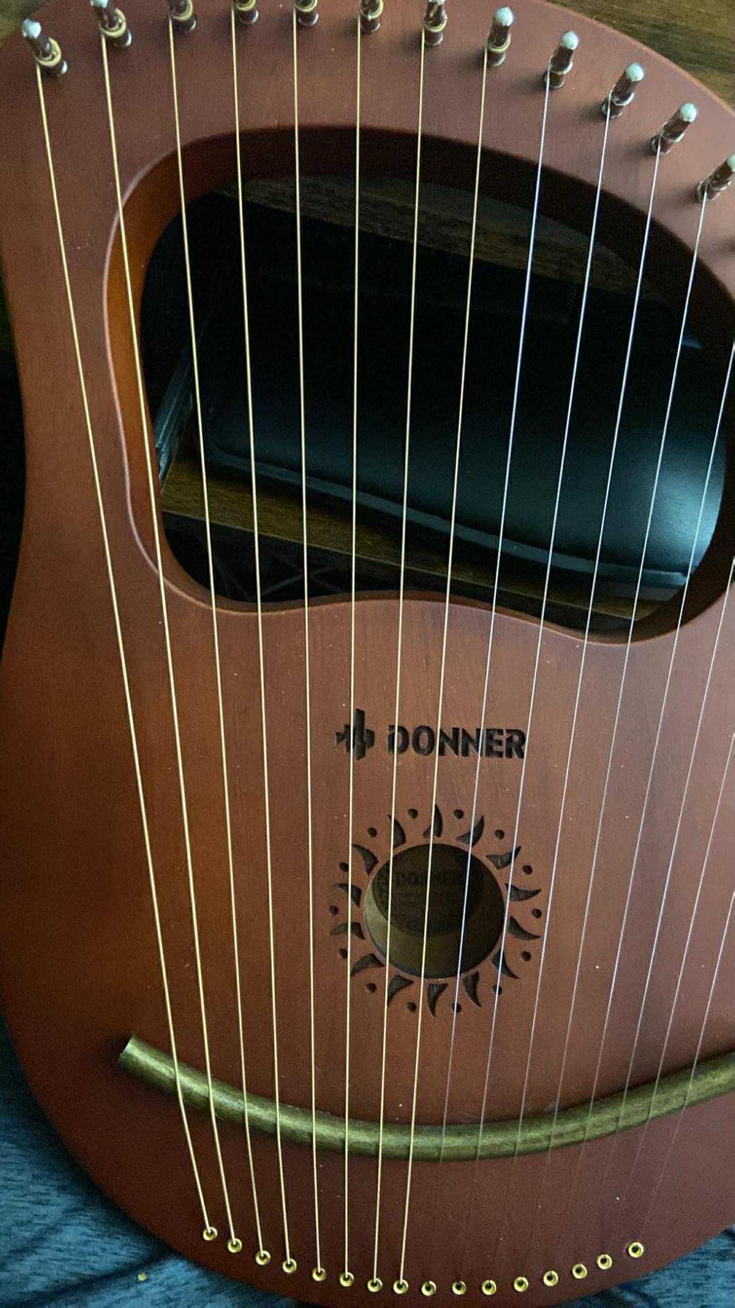 Donner Lyre Harp, 16 Metal Strings, Mahogany Body and Copper Saddle DLH-003 Lyre Harp with Tuning Wrench, Spare String Set, Black Gig Bag, Manual, Ancient Greece Style customer photo 2