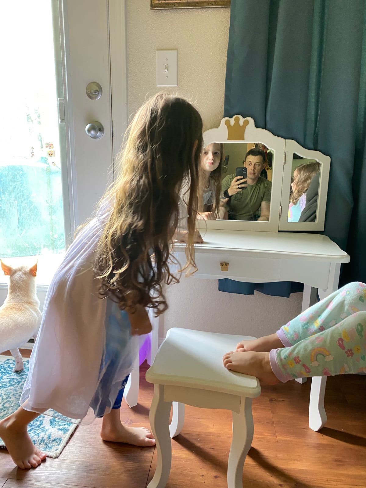 JOYMOR Kids Princess Vanity Table and Chair Set, Kids Vanity Set with Drawer & Tri-Folding Mirror, 2 in 1 Makeup Dressing Table with Detachable Top for Girls customer photo 1