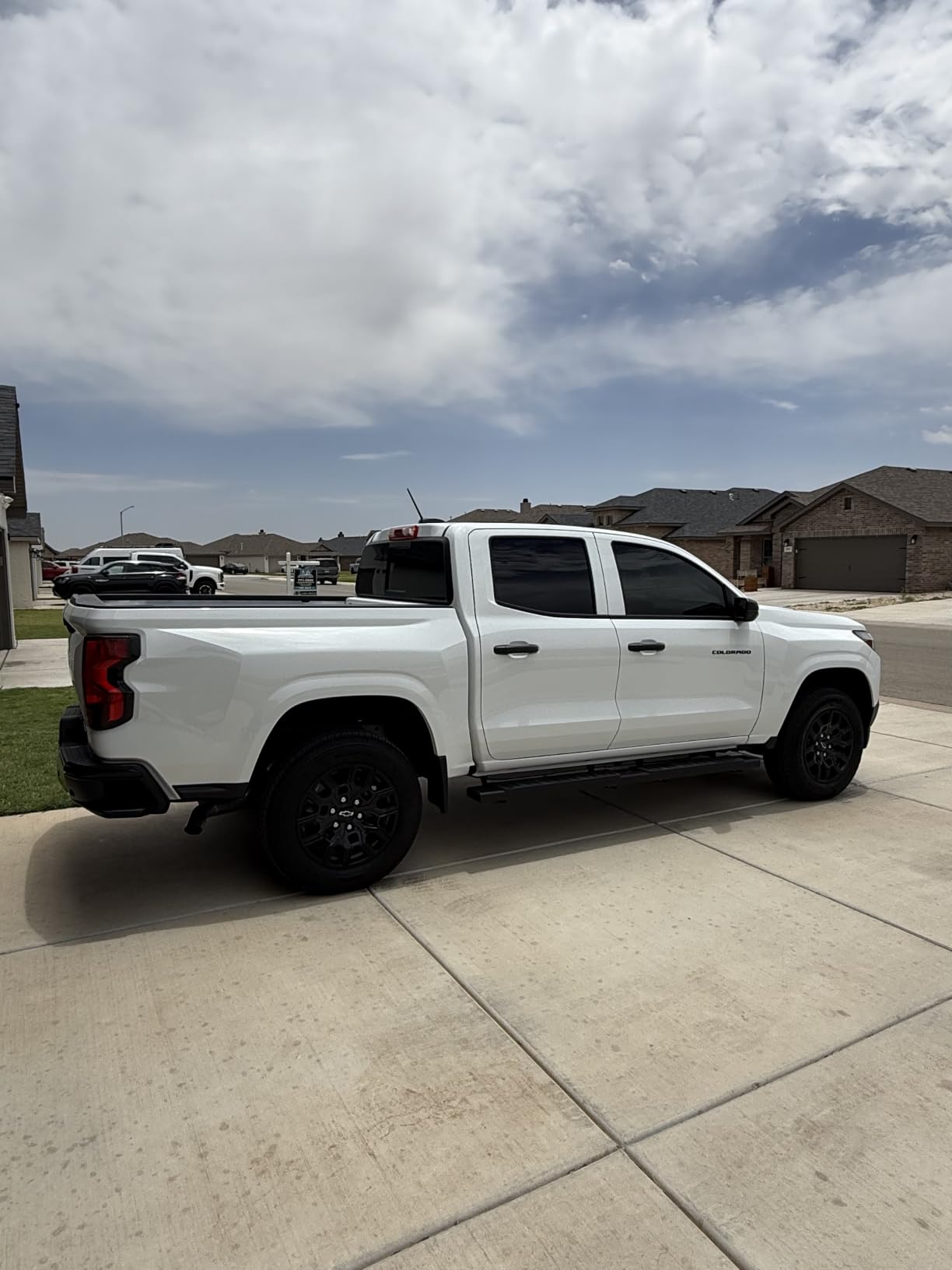 COMNOVA 6 Inches Running Boards & Steps Step Bars Compatible with 2019-2026 Chevy Silverado 1500, 2020-2026 Silverado/Sierra 2500HD 3500HD Crew Cab customer photo 1