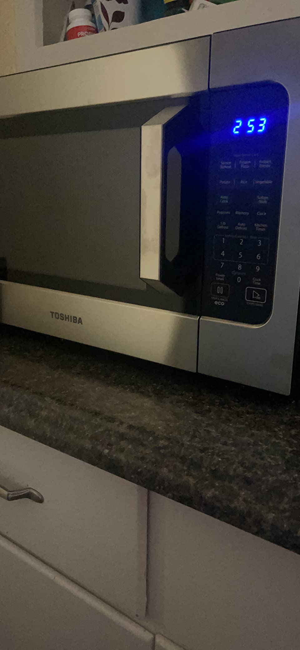 Toshiba ML-EM62P(SS) Large Countertop Microwave with Smart Sensor, 6 Menus, Auto Defrost, ECO Mode, Mute Option & 16.5
