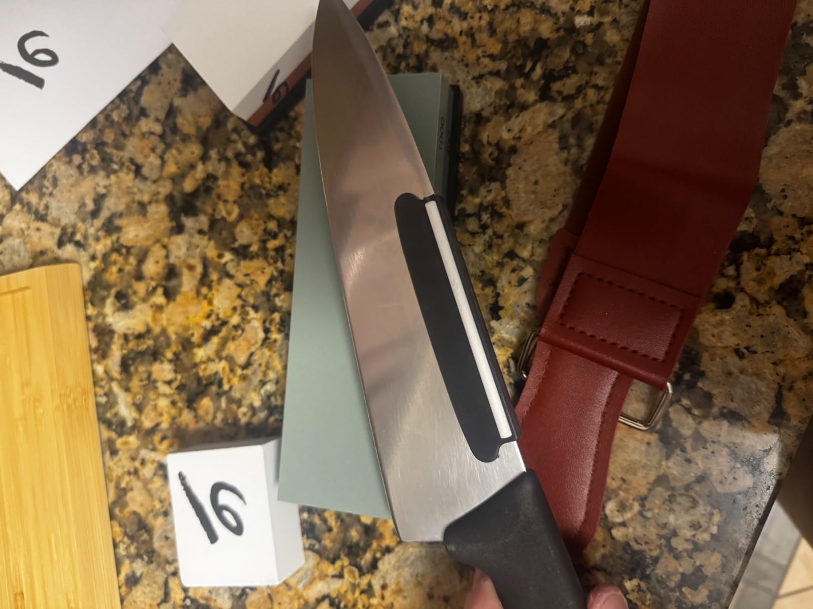 KERYE Professional Japanese Whetstone Sharpener Stone Set, 4 Side Grit 400/1000 3000/8000 with Flattening Stone, Angle Guide, Leather Strop, Anti-Cut Gloves customer photo 1