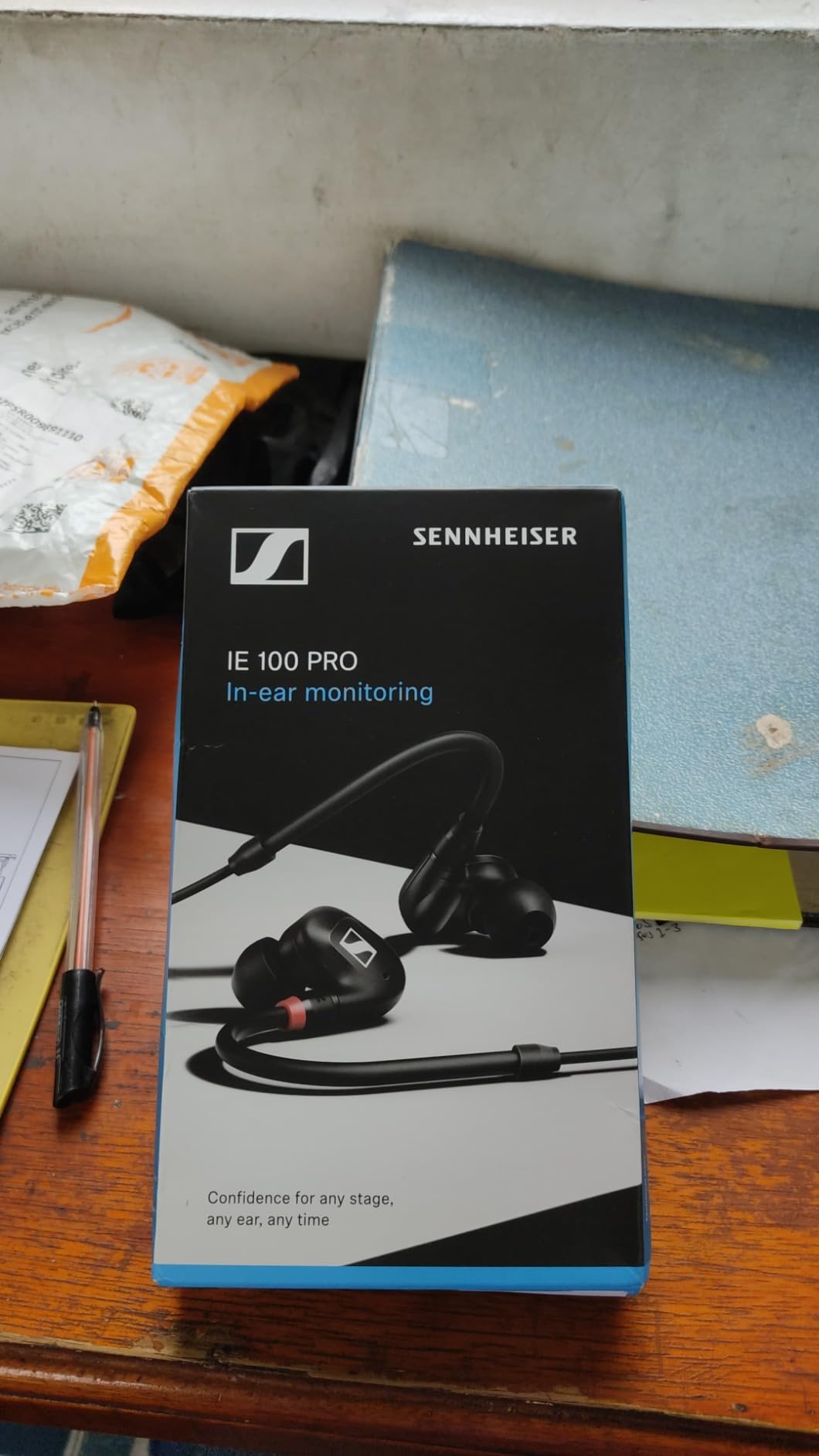 SENNHEISER Professional IE 100 PRO Dynamic In-Ear Monitoring Headphones, Clear customer photo 2