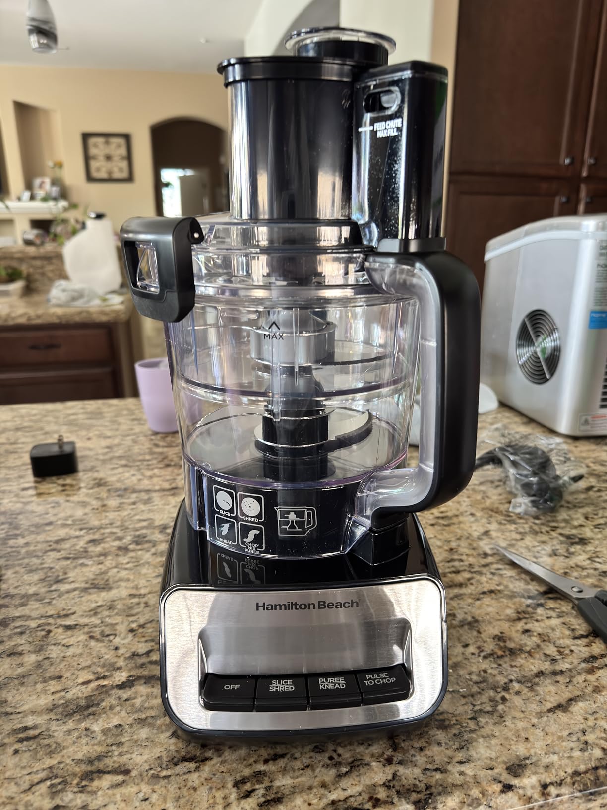 Hamilton Beach Stack & Snap 14 Cup Food Processor and Vegetable Chopper | Dishwasher Safe Stainless Steel Blades | 3-Speed 500 Watt Motor | Includes 4-Cup Mini Food Processor Bowl | Black | 70585 customer photo 2