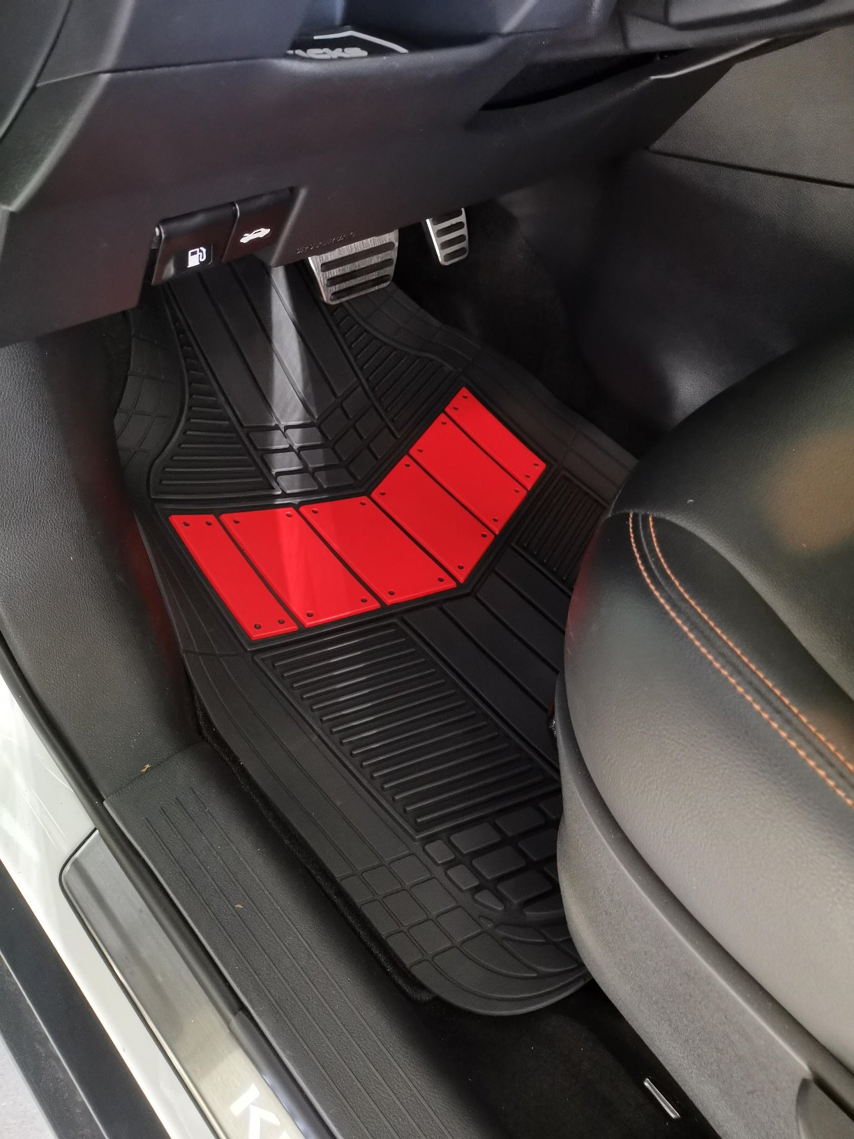 Motor Trend DualFlex Rubber Car Floor Mats All Weather Waterproof 4-Piece Sporty Two-Tone Design Car Mats Full Set - Universal Trim-to-Fit Floor Mats for Car, SUV, & Trucks - Car Carpet Protector customer photo 2