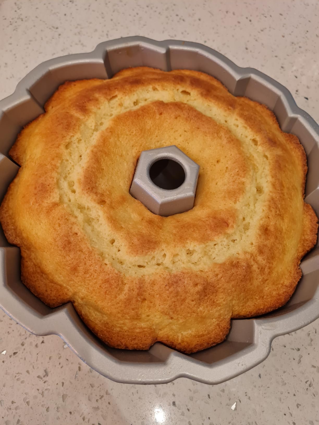 Nordic Ware NW 95577 75th Anniversary Braided Rope Bundt Cake Pan, Gold 12 Cup Capacity customer photo 2
