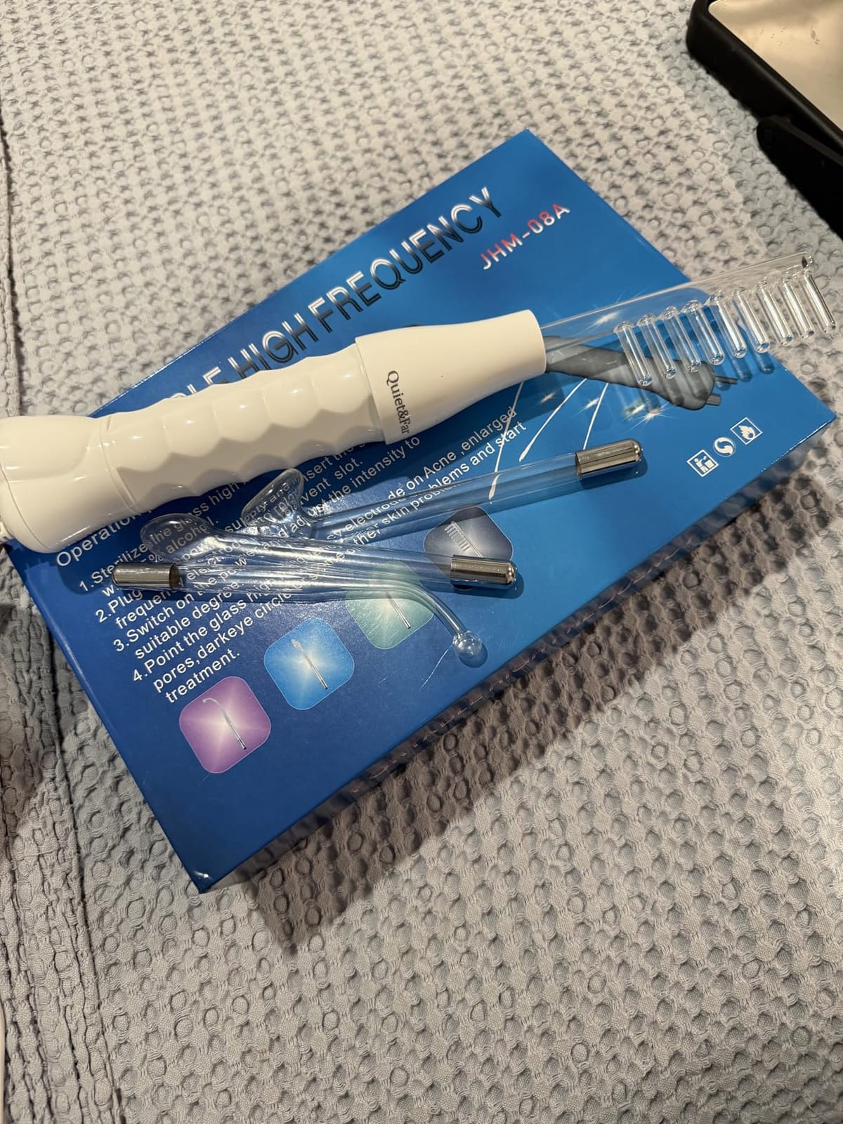 Quiet&Far High Frequency Facial Machine Skin Care Tool for Wrinkles Reducing Skin Tightening High Frequency Facial Wand with 4 Tubes customer photo 1
