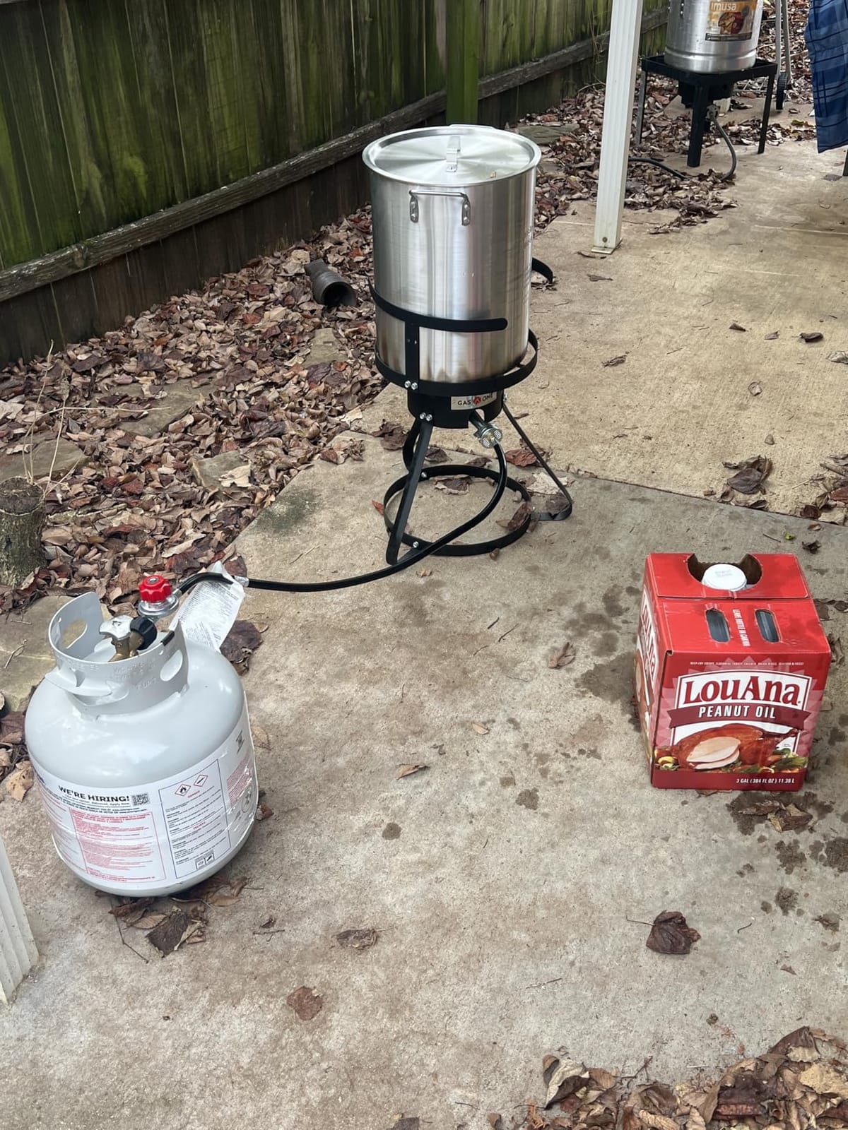 GasOne 30QT Turkey Fryer Set and Seafood Boil with Propane Gas Burner, Perforated Basket - Perfect Outdoor Cooker for Crawfish, Crab, Shrimp, Lobster, and Frying - Complete Outdoor Cooking Kit customer photo 1