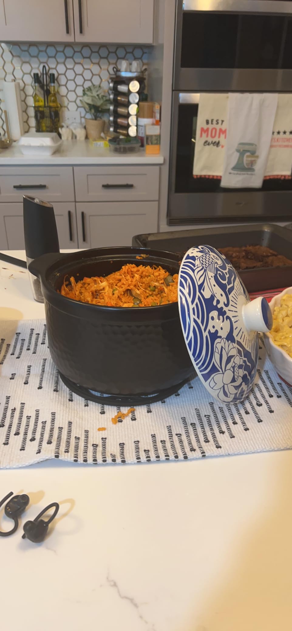 Heavy Duty Claypot - Replaces both a dutch oven and stock pot (4.5 Quart) customer photo 1