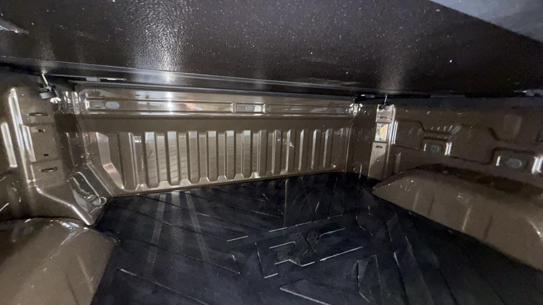 Rough Country Truck Bed Mat for Chevy Silverado & GMC Sierra 1500 (2019-2026) - Fits 5'10