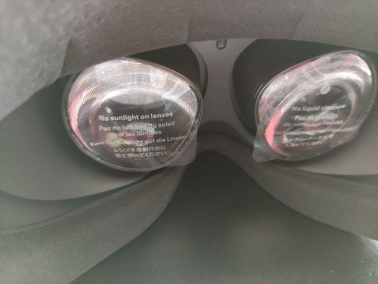 Meta Quest 2 - Advanced All-In-One Virtual Reality Headset - 128 GB customer photo 1