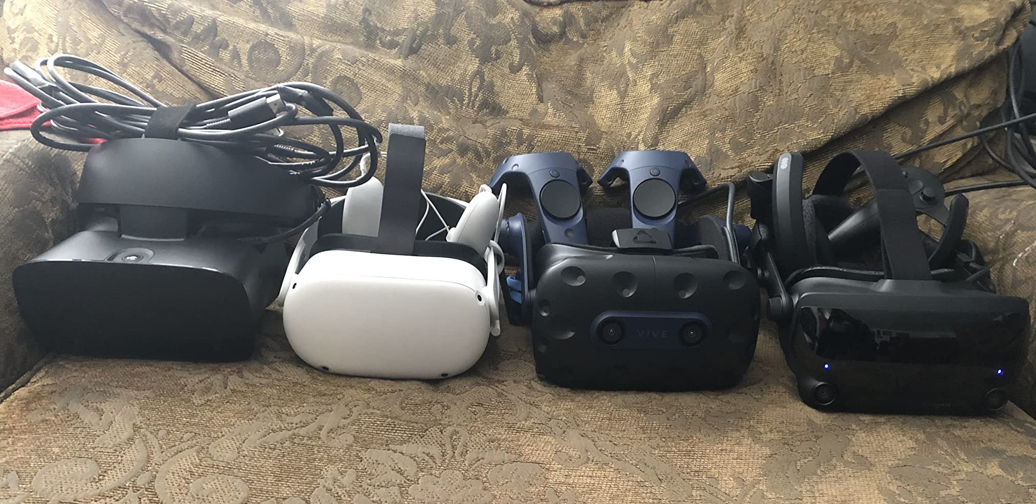 HTC Vive Pro 2 Virtual Reality System customer photo 2