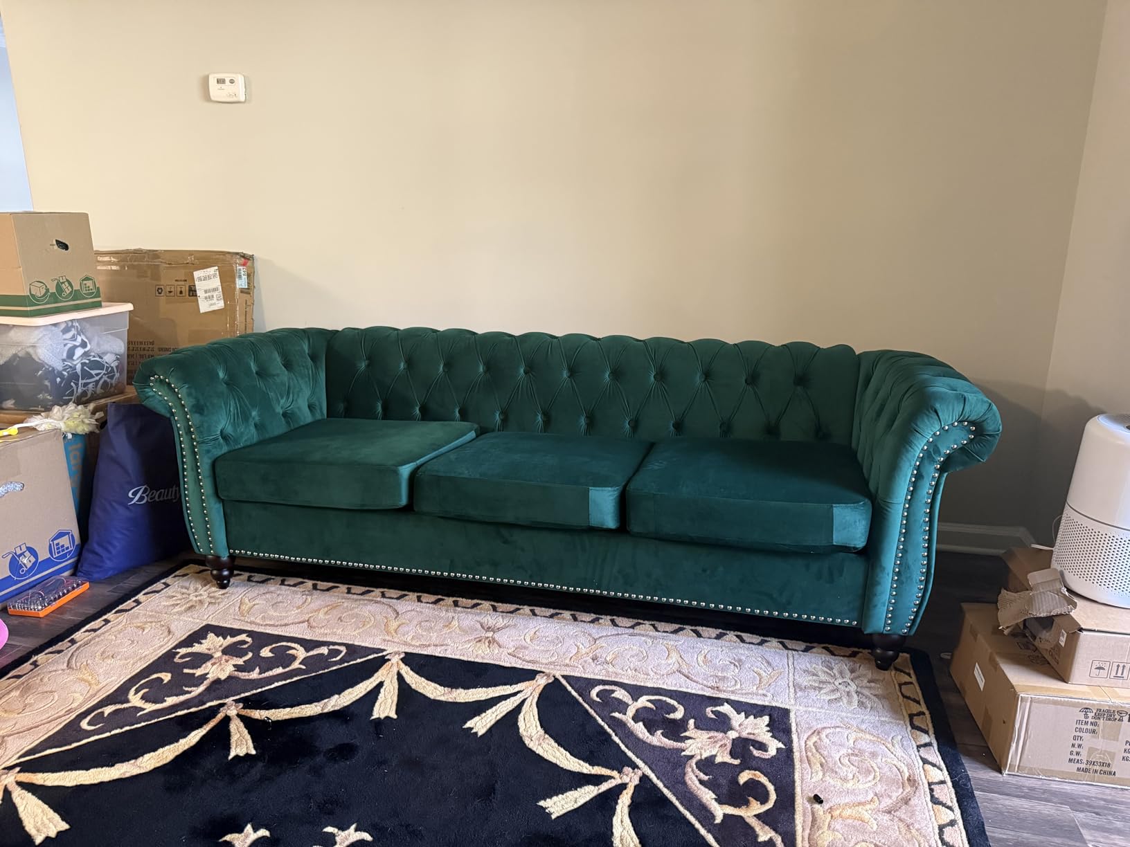 ORRD Chesterfield Sofa Velvet, Modern Tufted Couch 3 Seater with Rolled Arms and Nailhead for Living Room, Bedroom, Office, Apartment (Green) customer photo 2