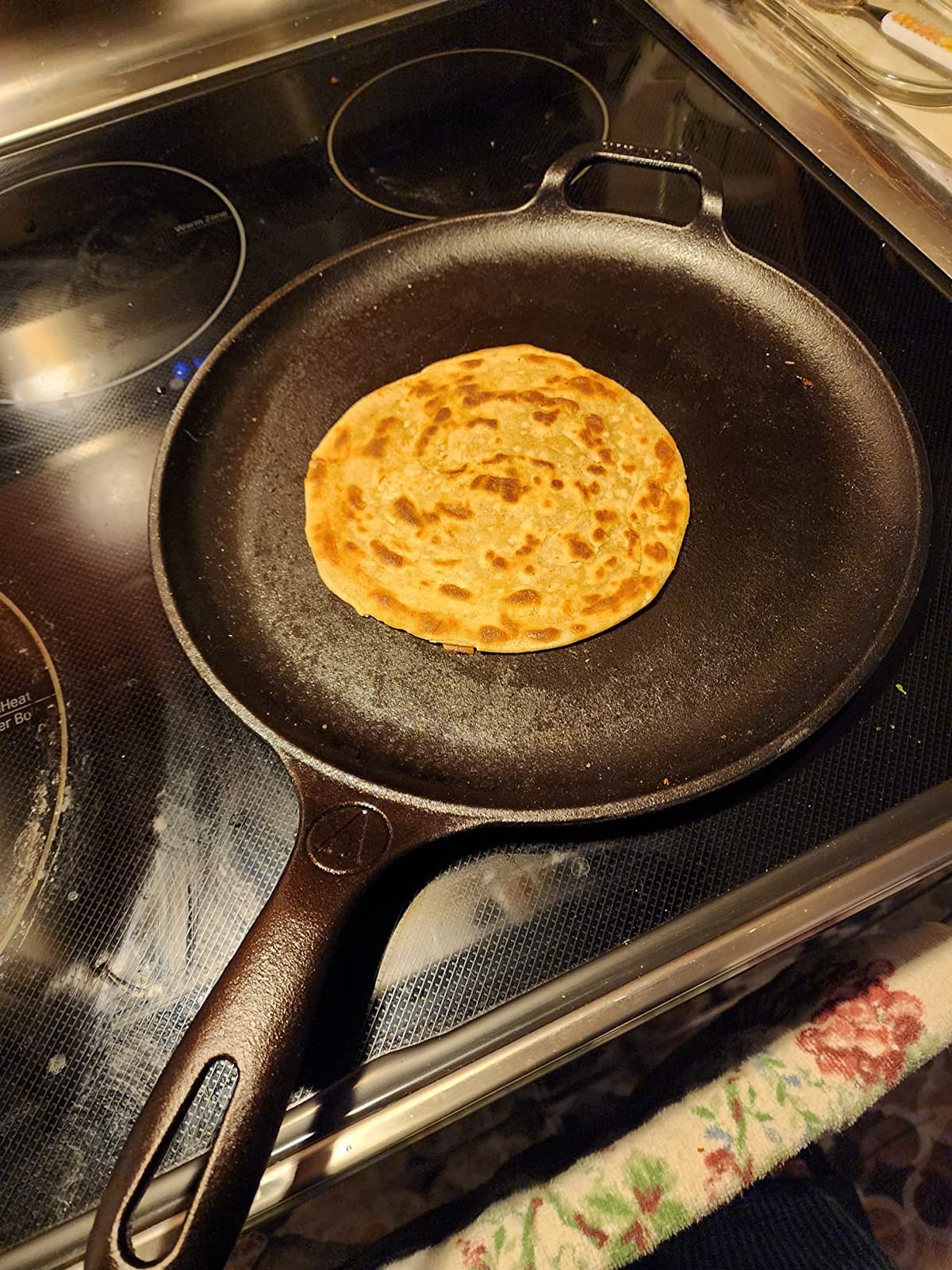 Victoria 12-Inch Cast Iron Comal Pizza Pan with Long Handle and Loop Handle, Preseasoned with Flaxseed Oil customer photo 2