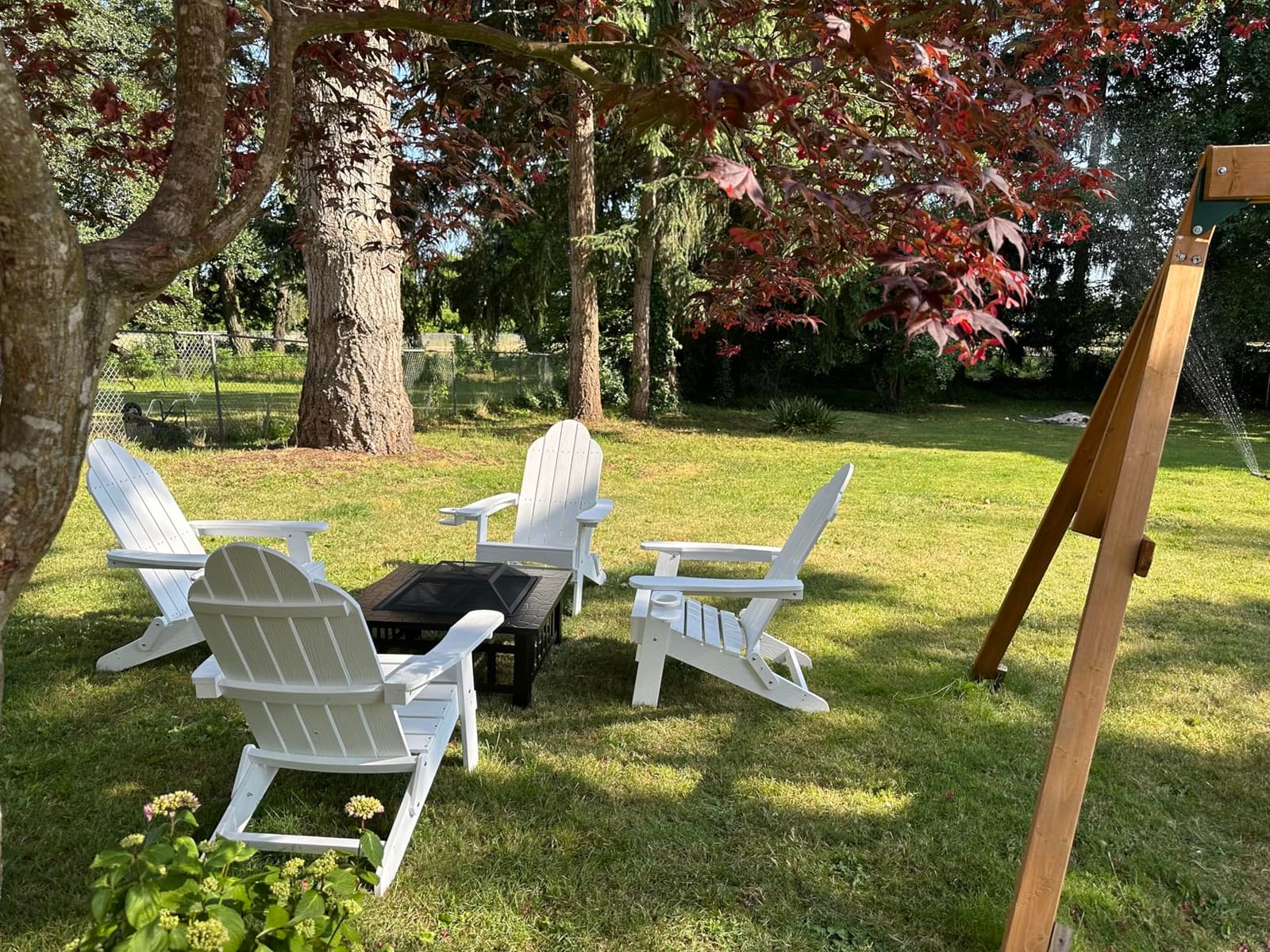 LUE BONA Folding Adirondack Chairs Set of 4, HDPS Fire Pit Chairs, Black | All-weather-resistant, ergonomic curved design customer photo 2