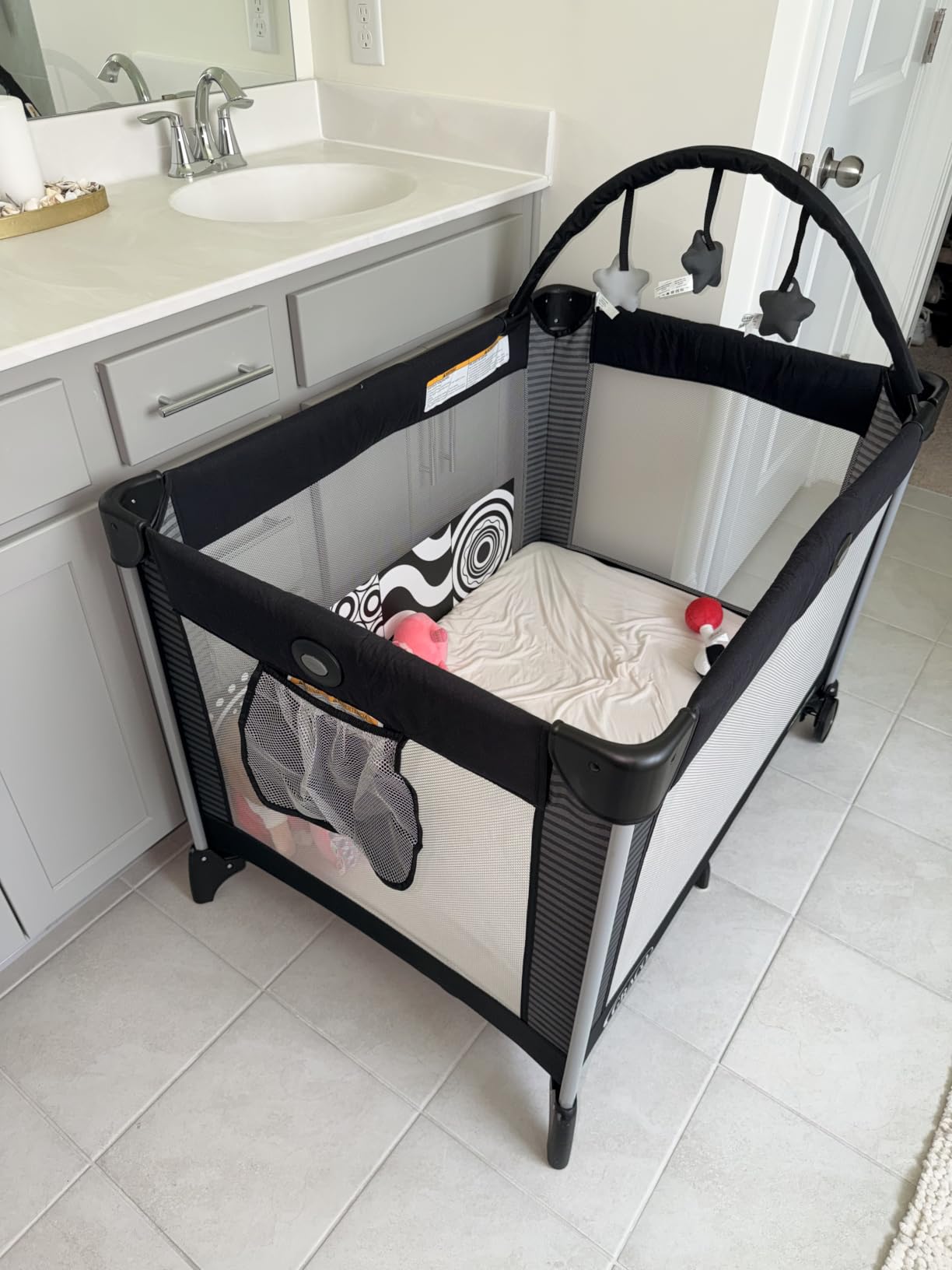 Graco Pack 'n Play On The Go Playard, Kaden customer photo 2