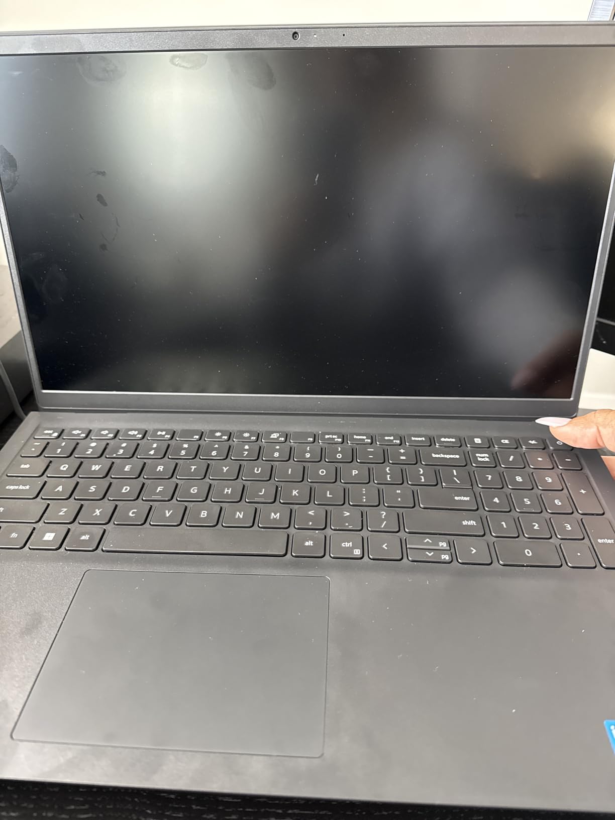 Dell 15.6 Laptop, FHD, Intel Core 3 100U, 8 GB RAM, Windows 11 Home, Anti-Glare IPS WVA, 250 nits, Intel UHD Graphics, DDR4, 512GB SSD, Wi-Fi 6 & Bluetooth, DC15250 customer photo 2