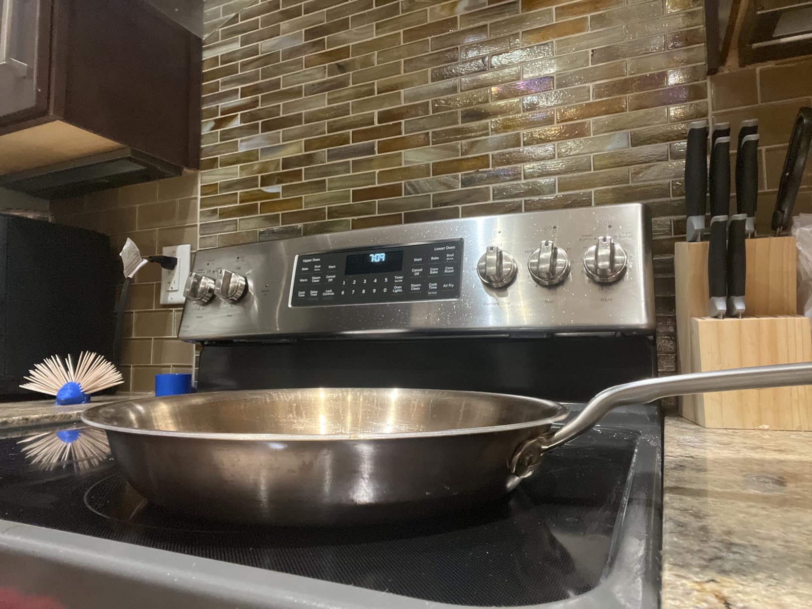 Made In Cookware - 12-Inch Stainless Steel Frying Pan - 5 Ply Stainless Clad - Professional Cookware - Crafted in Italy - Induction Compatible customer photo 2