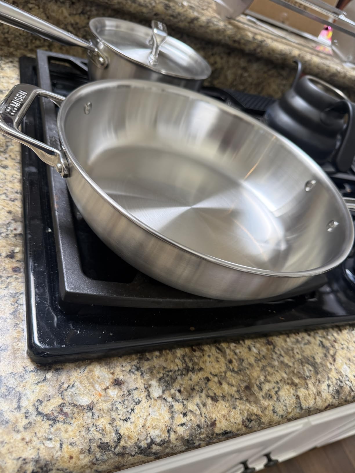 Misen 5-Ply Stainless Steel Saucier with Lid - Induction-Compatible Pan with Curved Sides for Smooth Stirring - Oven Safe to 800F - 3 QT customer photo 1