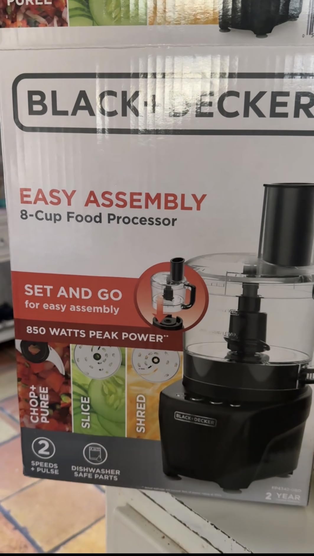 BLACK+DECKER Food Processor and Vegetable Chopper, Stainless Steel Blade, 8-Cup Capacity, 450W Power with Attachments to Shred, Slice, Mince, Grind, and Puree customer photo 2