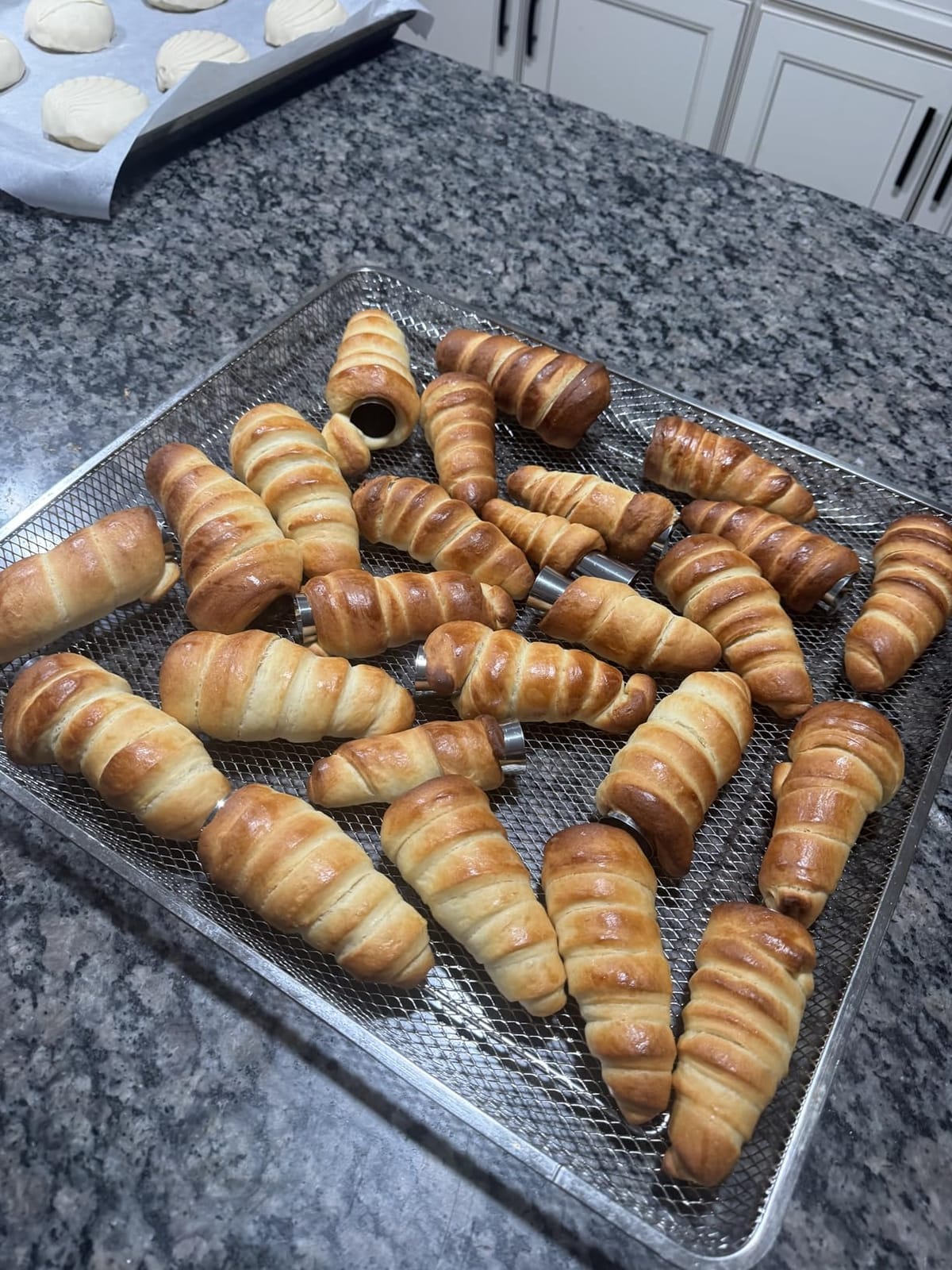 RoseFlower 30pcs Non-Stick Cream Horn Cones Tubes Stainless Steel Conical Croissant Pastry Baking Moulds Set customer photo 1