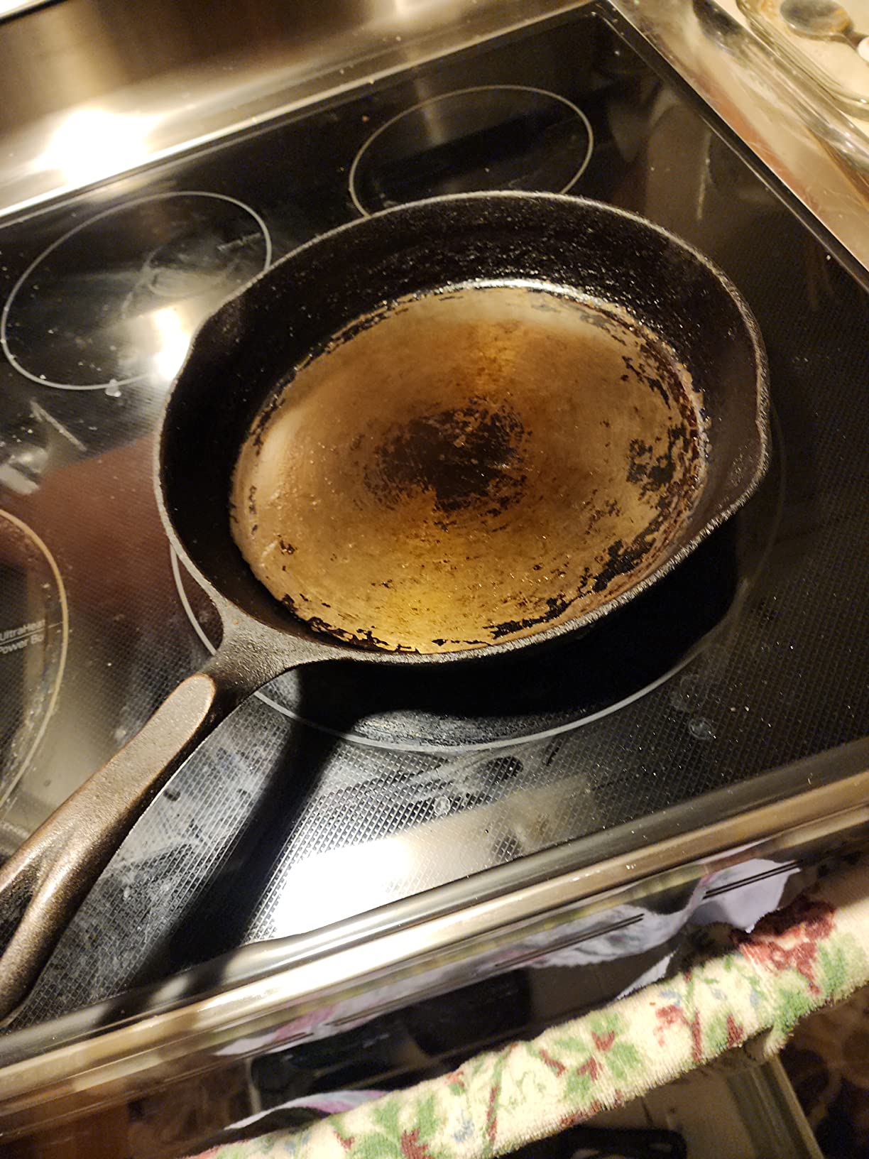 Victoria 15-Inch Cast Iron Comal Pizza Pan with 2 Side Handles, Preseasoned with Flaxseed Oil, Made in Colombia customer photo 2