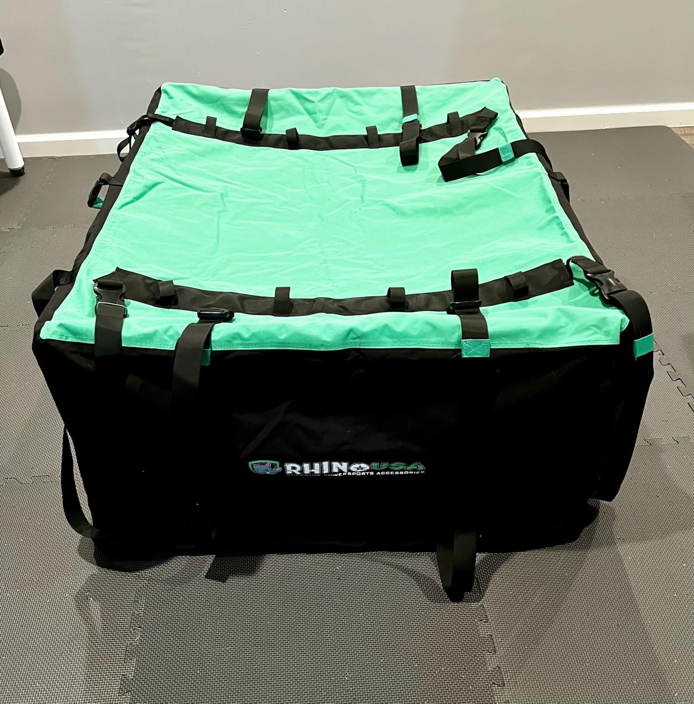 Rhino USA Rooftop Cargo Carrier Bag - 17.7 Cu Ft Waterproof Roof Storage | Waterproof Rooftop Bag, 17.7 Cu Ft. For Car Roof Racks. Heavy Duty Zippers, Lock Included. Car Top Carrier for Road Trips. customer photo 1