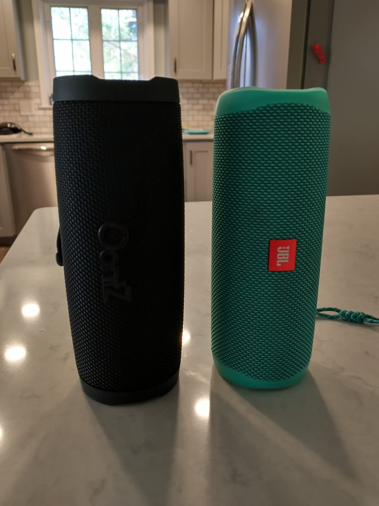 OontZ Cylinder Portable Bluetooth Speaker, 14W, 20-Hour Playtime, IPX7 customer photo 2