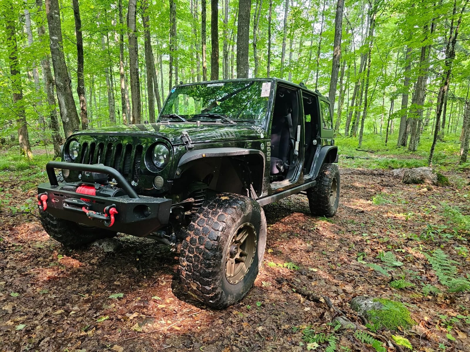 X-BULL Winch-13500 lb. Load Capacity Electric Winch Kit 12V Synthetic Rope,Waterproof IP67 Electric Winch with Hawse Fairlead, with Wireless Handheld Remote and Corded Control Recovery customer photo 1