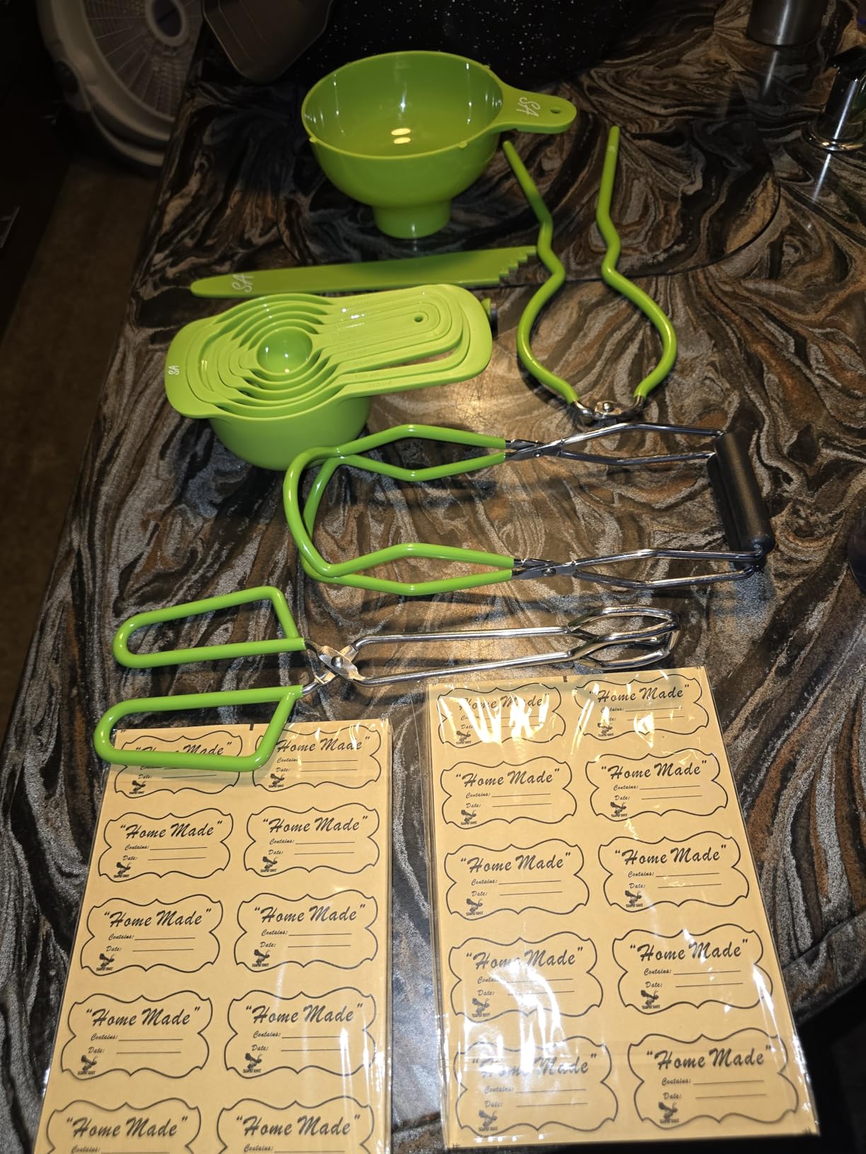 Canning Supplies-24 Qt. Water Bath Canning Pot with Rack & Lid -Starter Kits Set for Beginners - Stainless Steel Water Bath Canner Kit & Rack-Rack, XL Ladle, Measuring Cups, Kitchen Funnel by Supa Ant customer photo 1