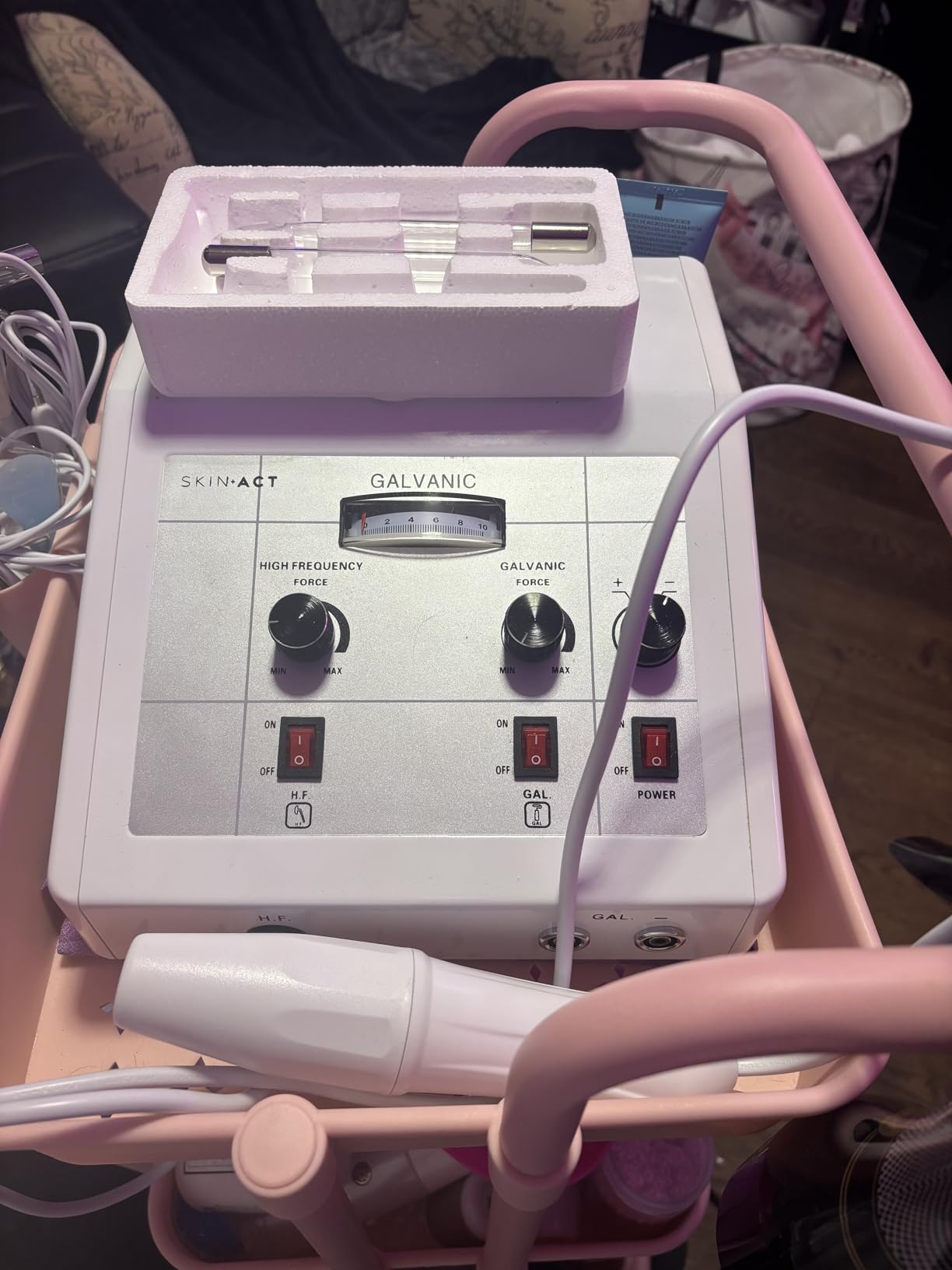 SKINACT Galvanic and High Frequency Table Top Machine customer photo 1