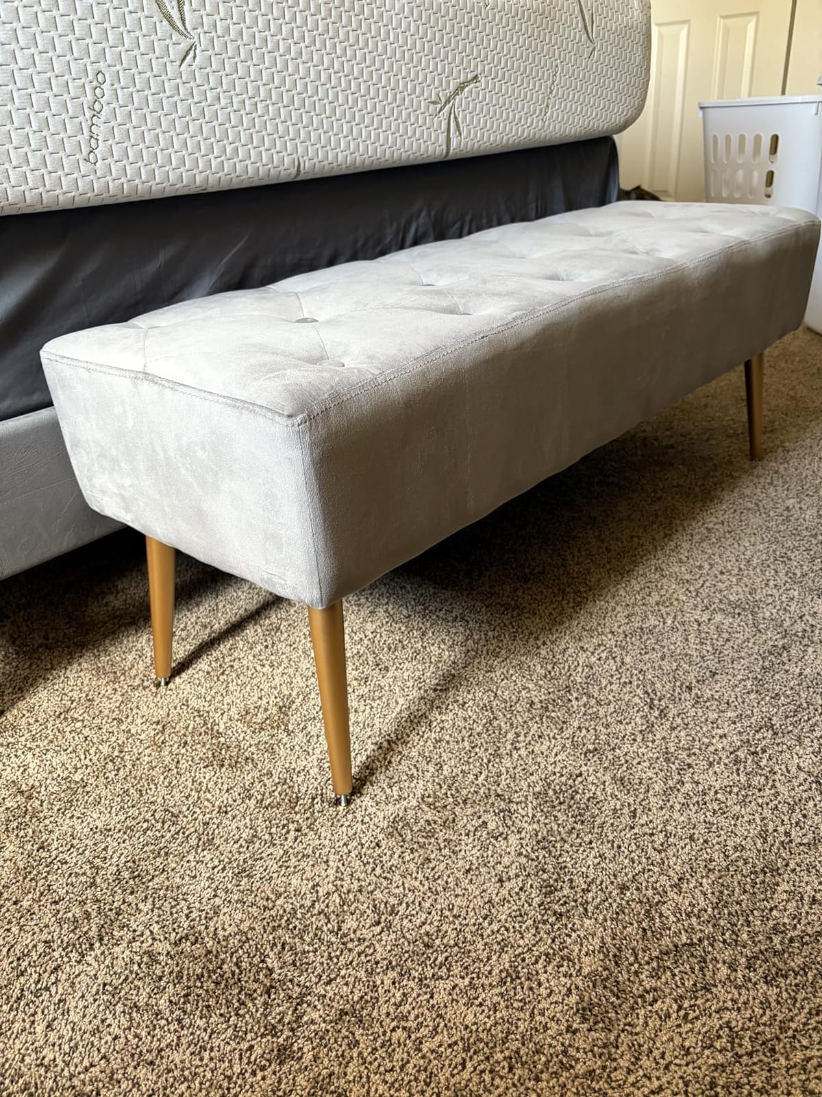 Yaheetech 45in Upholstered Boucle Ottoman Bench Seat with Gold Legs, Ivory | Tufted Upholstered Bench Seat, Bed Bench with Tapered Gold Metal Legs, Sized for Window Seat Entryway Living Room customer photo 1