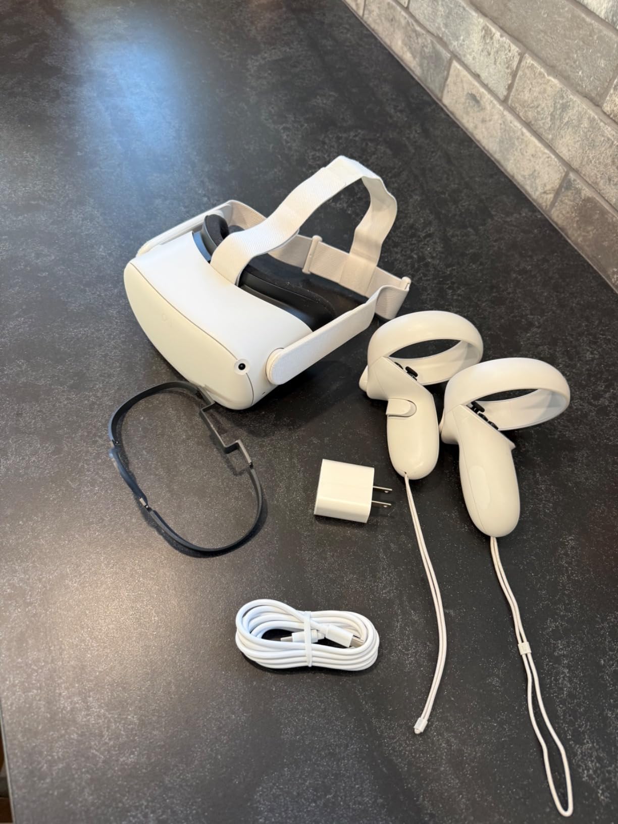 Meta Quest 2 128GB - Advanced All-in-One Virtual Reality Headset (Renewed) customer photo 2