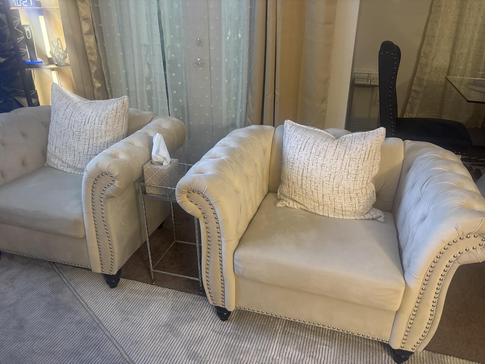 LEVNARY Velvet Chesterfield Sofa, Classic Tufted Upholstered Couch, Modern 3 Seater Couch Long Settee Furniture with Tufted Back for Living Room Office (Beige) customer photo 1