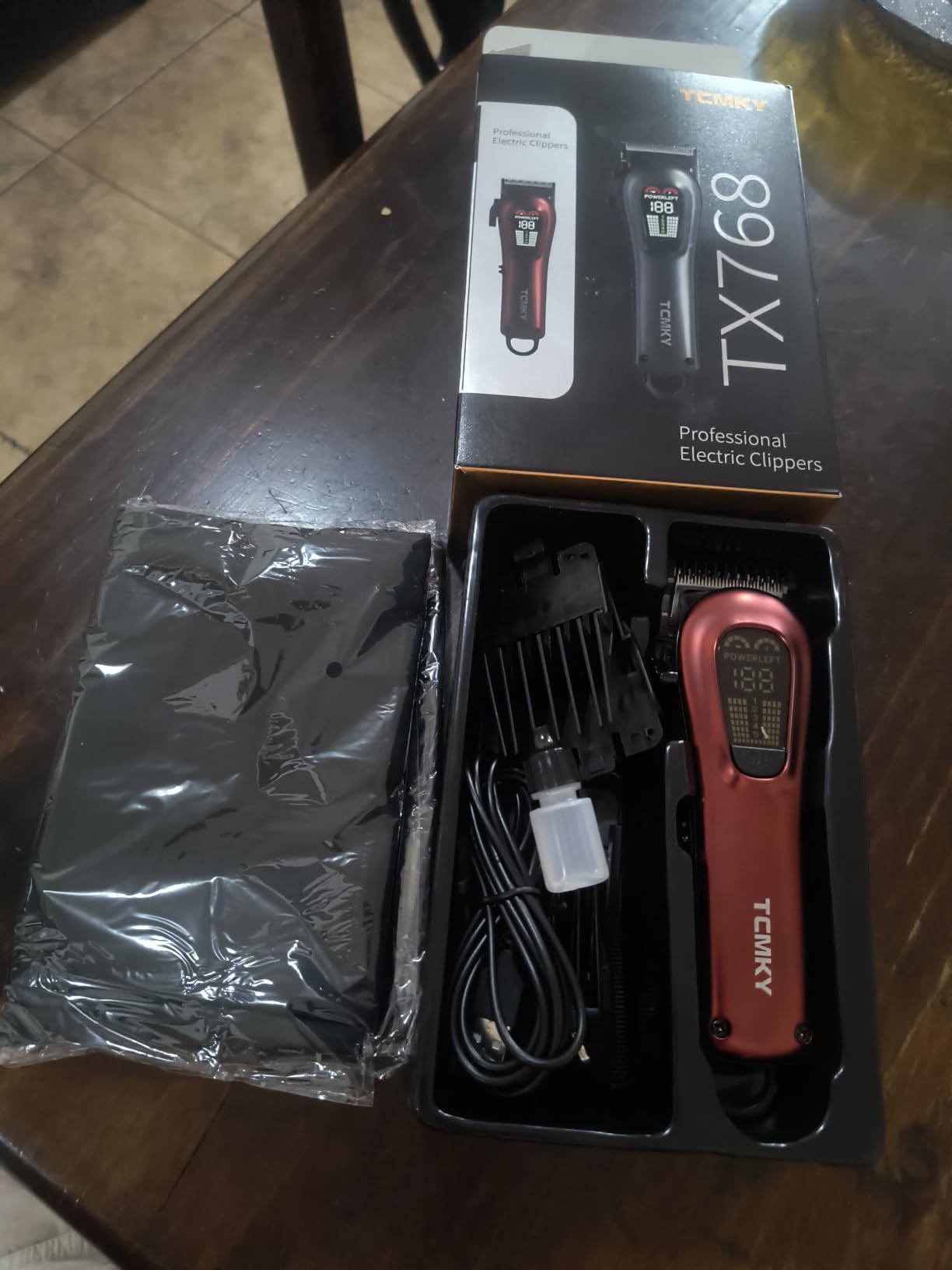 TCMKY Hair Clippers for Men Professional Clippers for Men Cordless&Corded Barber Clippers for Hair Cutting & Grooming. Rechargeable Hair Trimmer Kit for Household (Red) customer photo 1