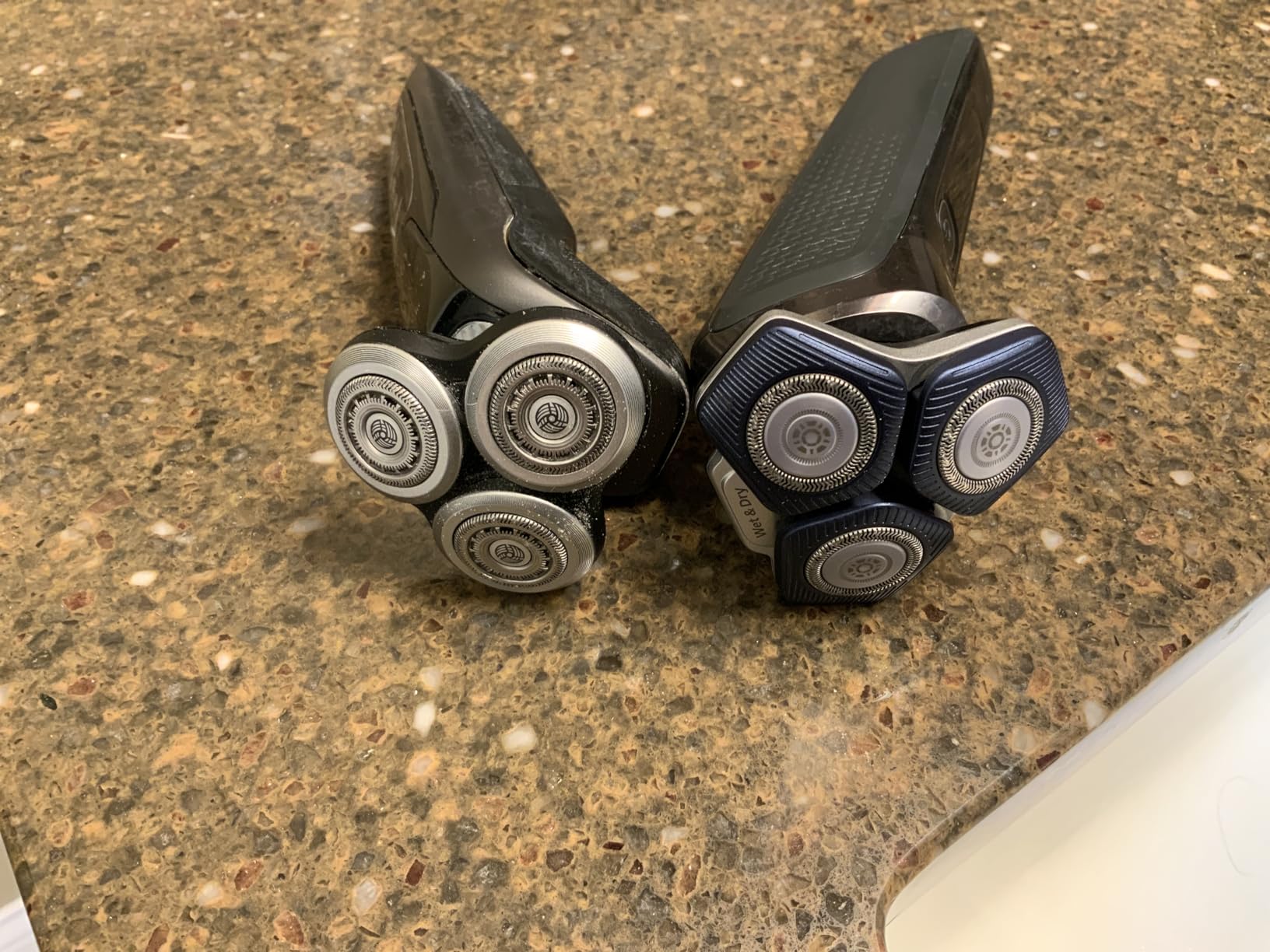 Philips Norelco Shaver 7200, Rechargeable Wet & Dry Electric Shaver with SenseIQ Technology and Pop-up Trimmer, S7887/82 customer photo 2