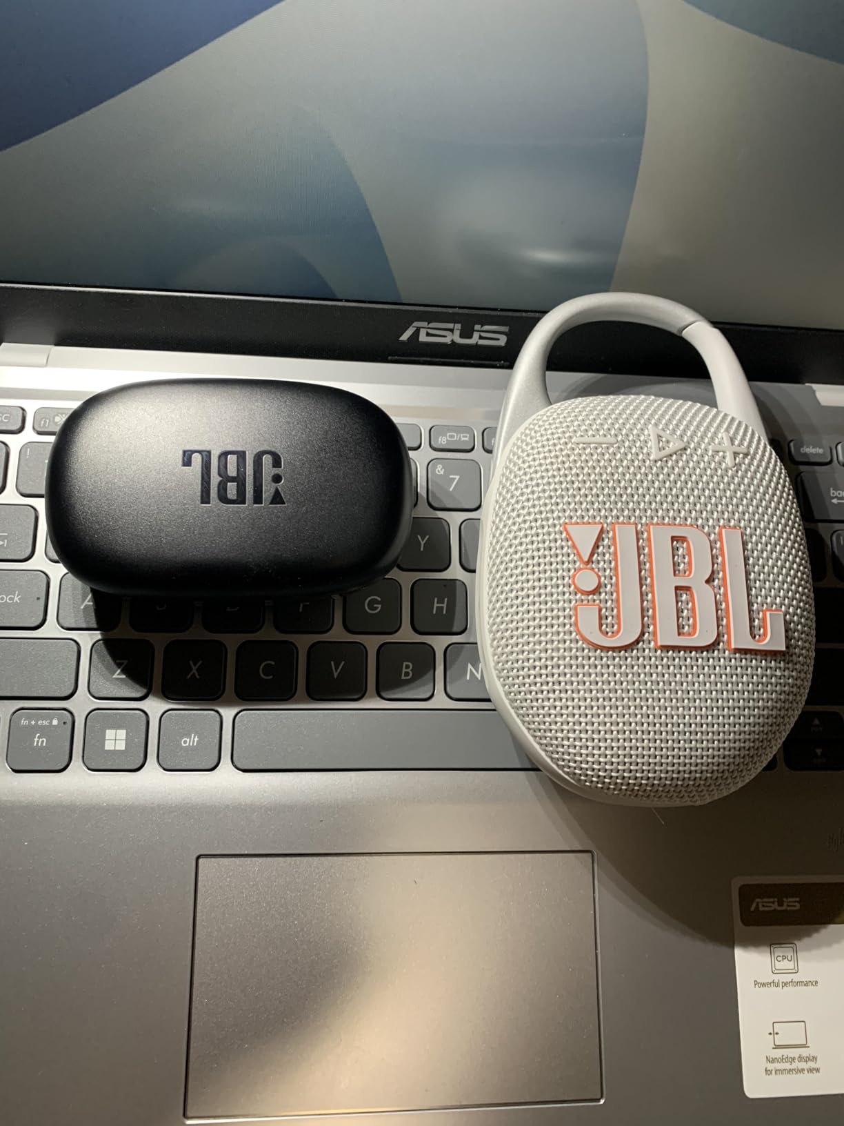 JBL Endurance Peak 3 - Dust and Water Proof (IP68) True Wireless Active Earbuds, JBL Pure Bass Sound, Up to 50 Total Hours of Playback with Speed Charge, Ambient Aware & Talk Thru (White) customer photo 1