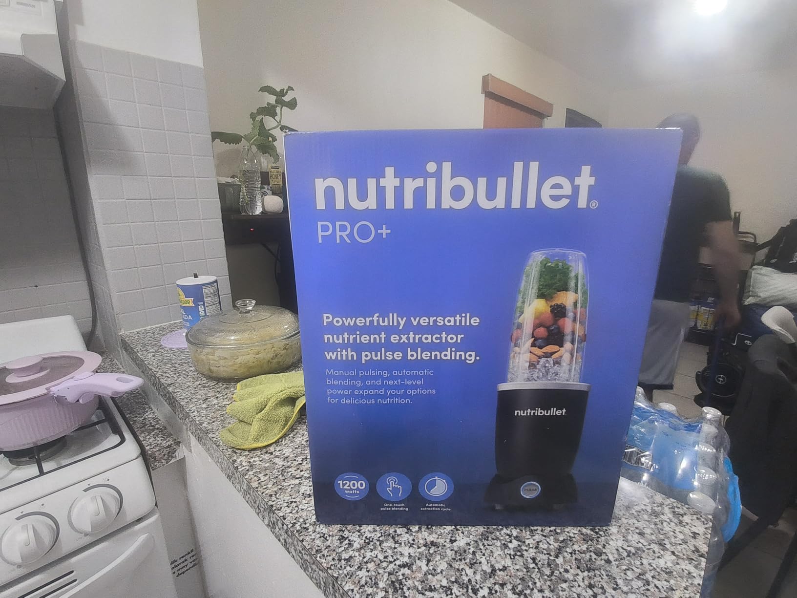 Nutribullet Pro+ Personal Blender 1200W - Pulse Function, Auto Shut-Off, Nutrient Extractor - Includes 32 oz & 24 oz To-Go Cups, Matte Black customer photo 1