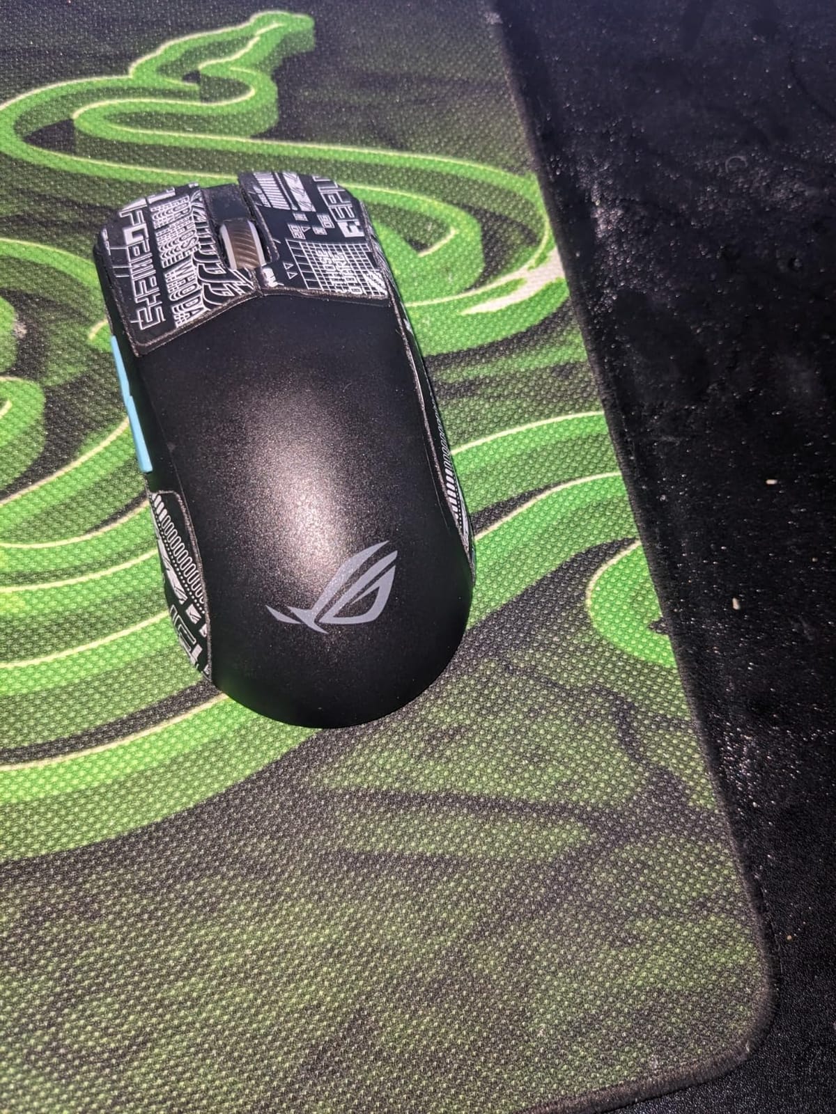 ASUS ROG Harpe Ace Aim Lab Wireless Esports Gaming Mouse - Aim Lab Settings Optimizer, Pro-Tested, Right-Handed, 54g Lightweight, Tri-Mode Connectivity, 36K DPI, 90Hr Battery customer photo 2