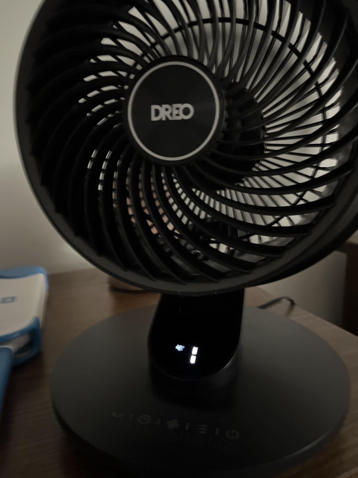 DREO Fan for Bedroom, 13-Inch Oscillating Table Air Circulator Fan for Whole Room, 120° Tilt Adjustment, 25dB Ultra-Quiet, 75ft Powerful Airflow, 4 Speeds Desk Fans with Remote for Home, Office customer photo 2