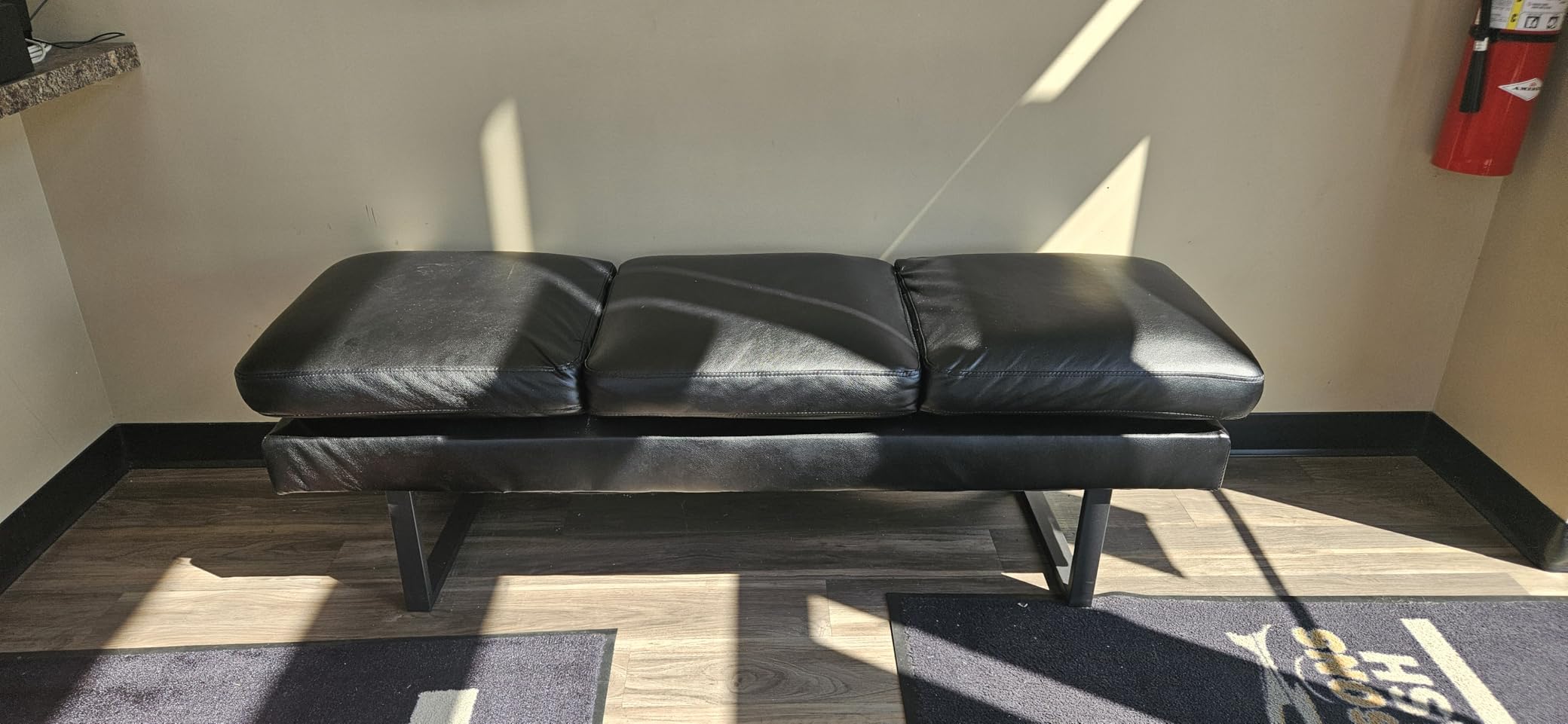 Furmax Waiting Room Chairs Faux Leather Office Guest Chair, 59.6 Inches Conference Room Chairs 3 Seats Upholstered Reception Bench, Lobby Furniture for Salon and Shop, Black customer photo 1