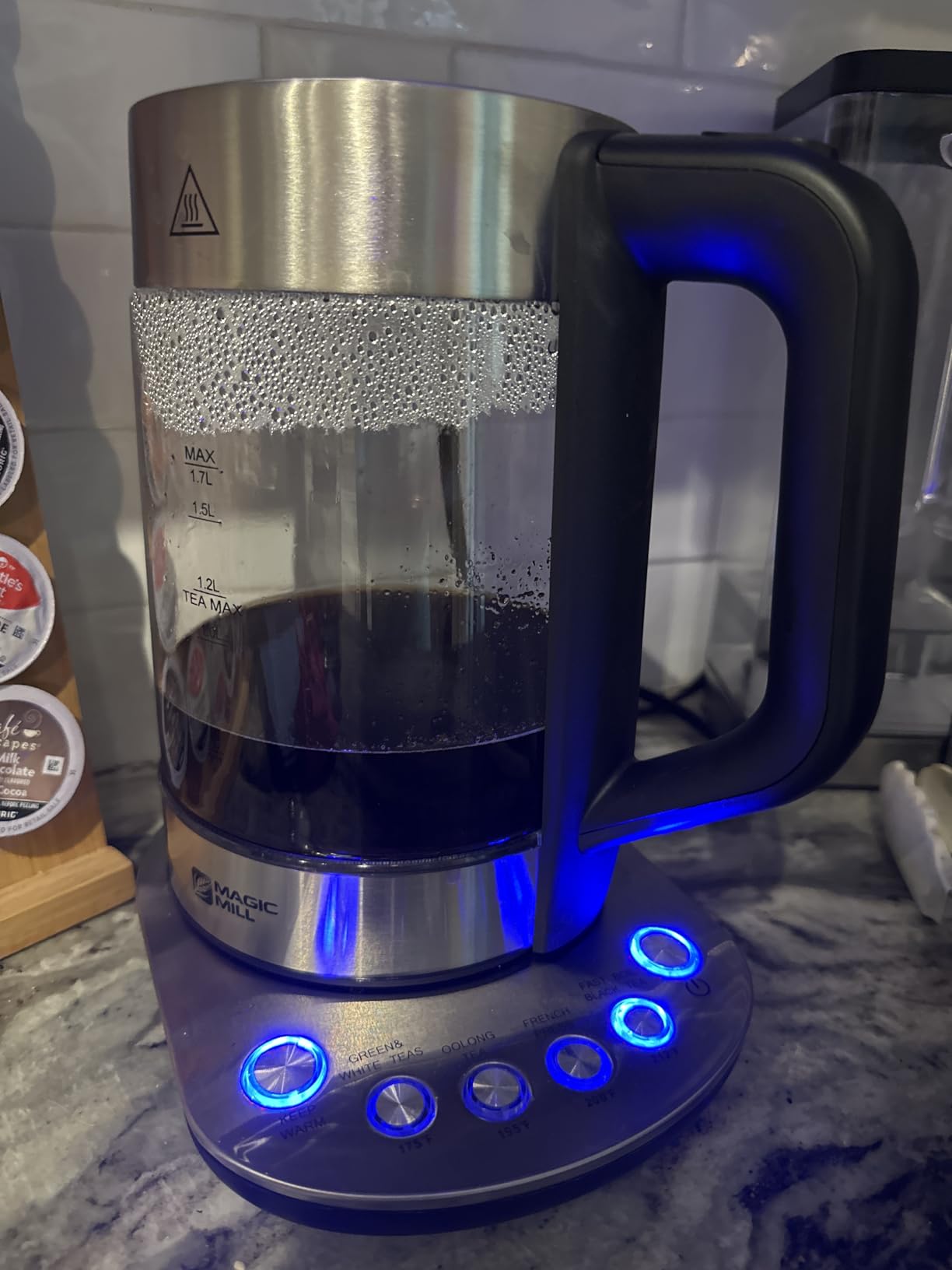Magic Mill Pro Electric Kettle with tea Infuser and Temperature Control - Keep Warm Function, Rapid Boil, Automatic Safety Shut Off, BPA Free, No Plastic on Water, British Patent Technology,Large 1.7L customer photo 2