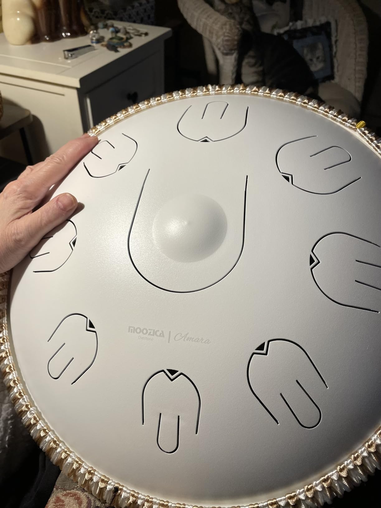 Moozica Steel Handpan Tongue Drum, 14 Inches 17 Notes in D Minor with Octave Overtone Design, Handpan Drum Percussion Instrument With Carry Bag (D-Kurd, Black) customer photo 2