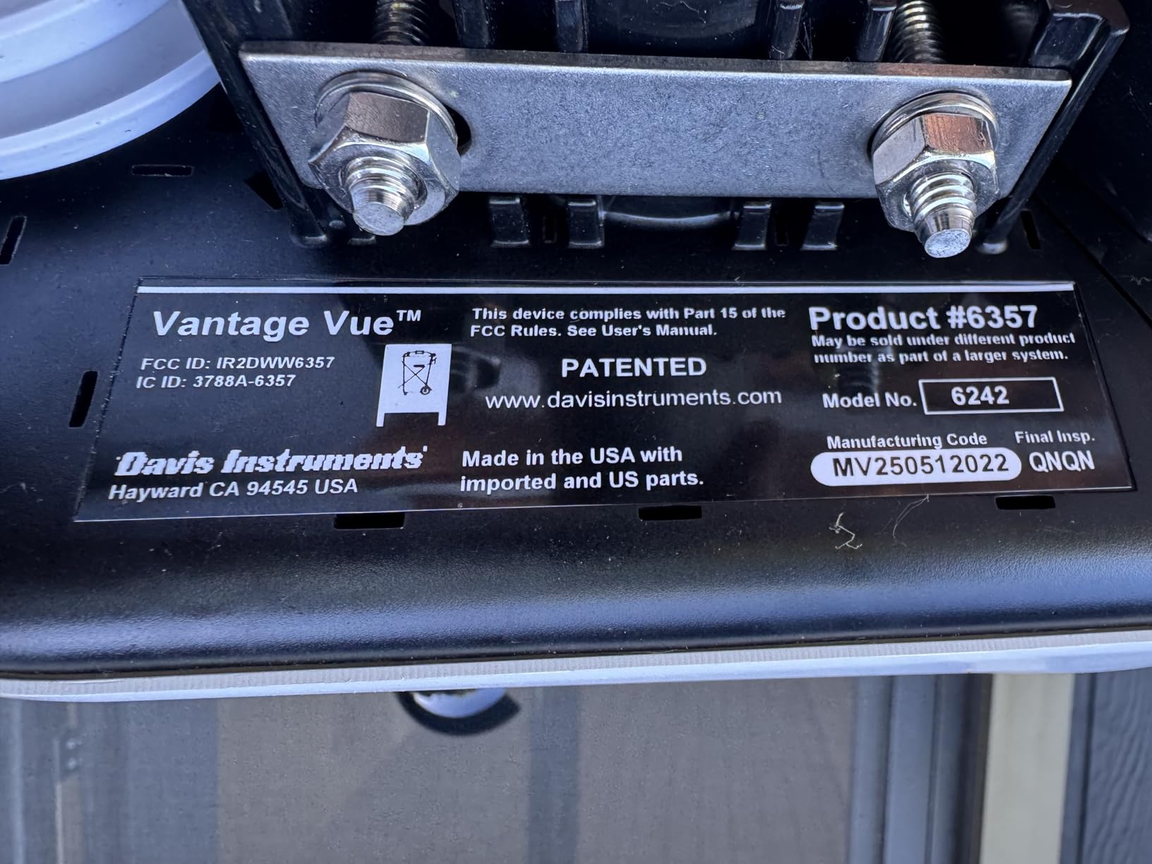 Davis Instruments Vantage Vue Wireless Sensor Suite with WeatherLink Console customer photo 1