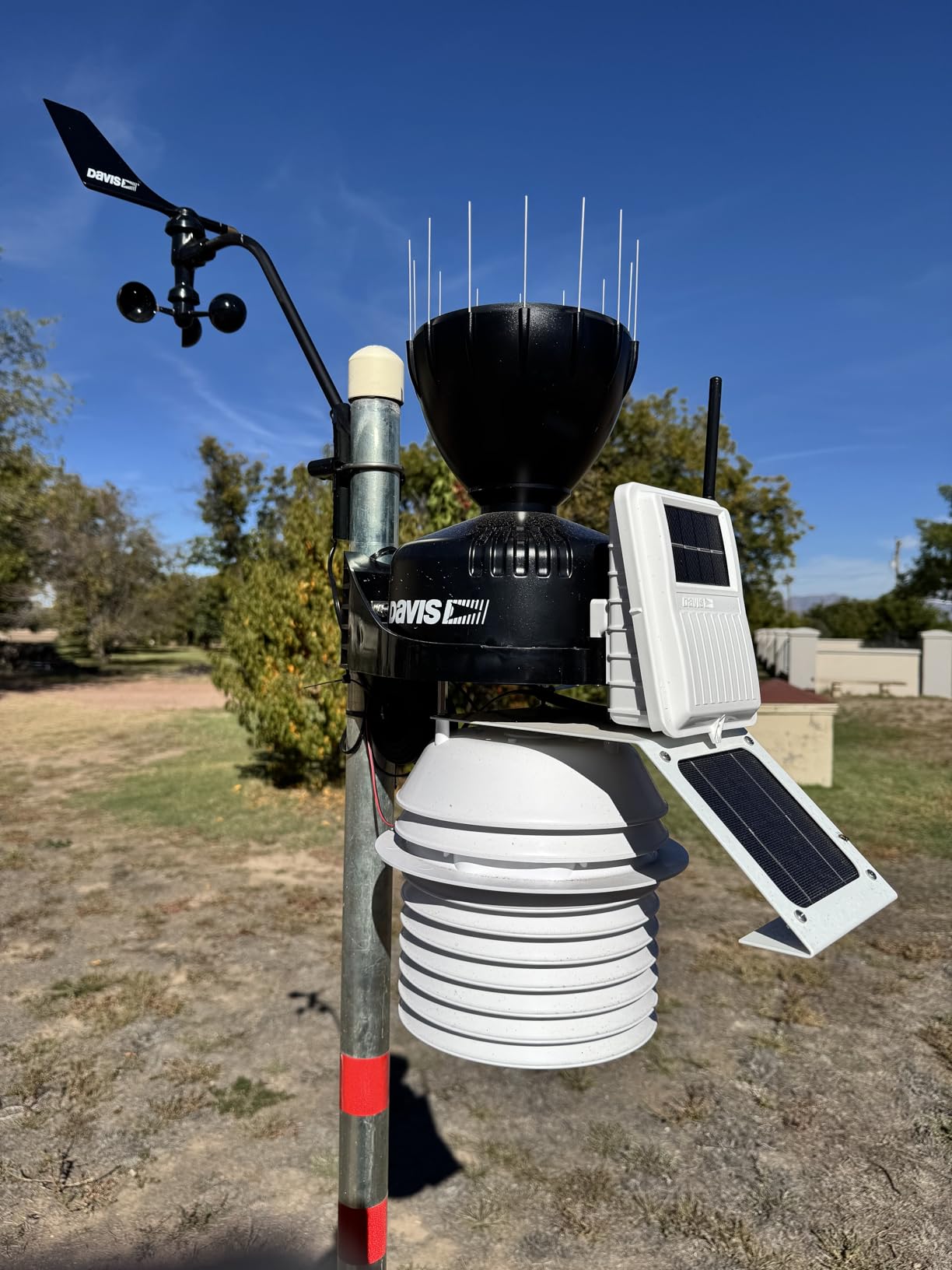 Davis Instruments Wireless Vantage Pro2 with 24-Hour Fan Aspirated Radiation Shield and WeatherLink Console customer photo 1