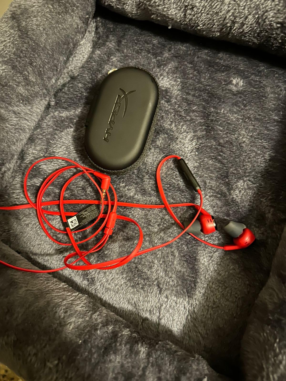 HyperX Cloud Earbuds II - 14mm Drivers, Four Eartips, Hard-Shell Carrying Case, Low-Profile 90deg Plug, 3.5mm Plug, Built-in Microphone, Multi-Function Button, PC, Mobile, Nintendo Switch - Red customer photo 2