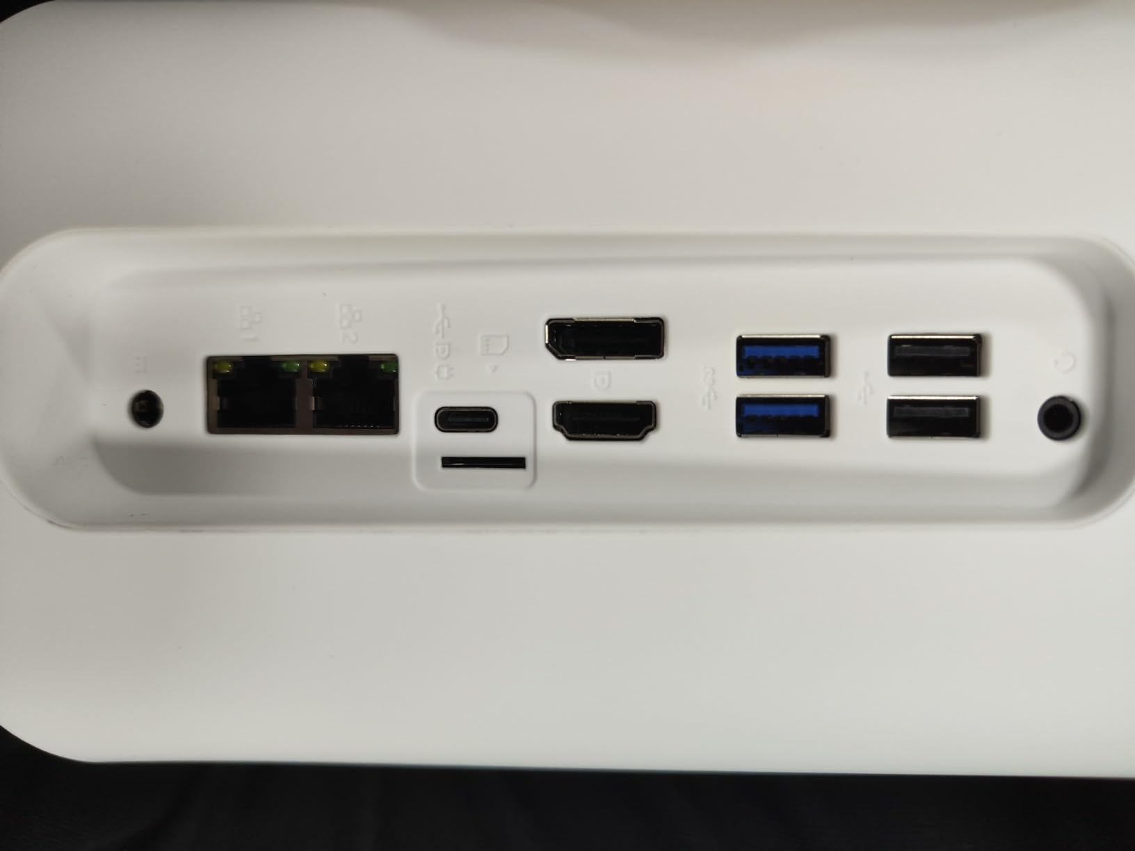 AOOSTAR R7 AMD R7 5825U Mini PC 8C/16T, Support 44TB (2*22TB 2 Bay Storage), Mini Desktop NAS Without RAM/SSD, Dual NVME Slots WiFi 6 Dual 2.5G LAN Soft Router Plex Server customer photo 1